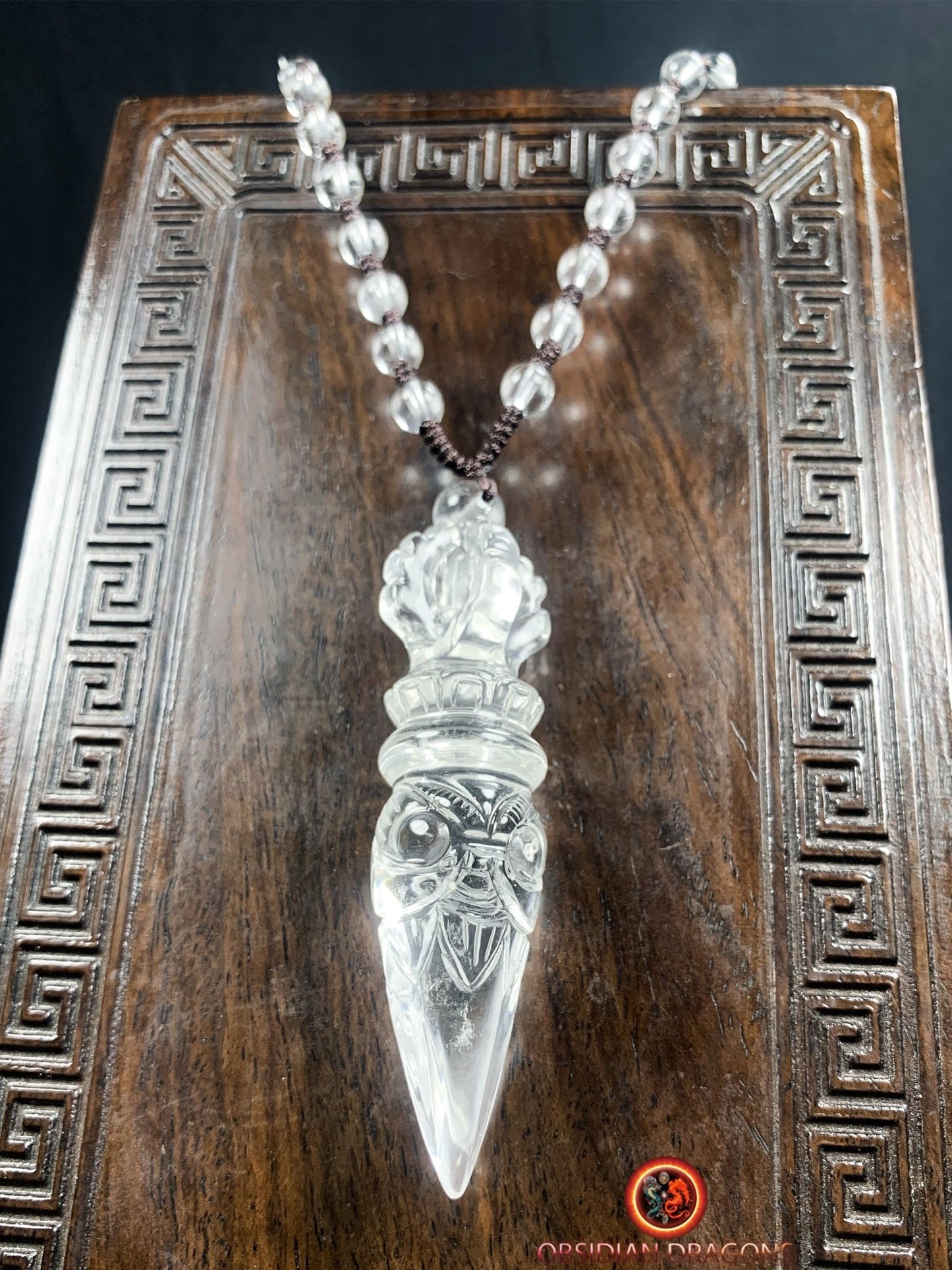 Pendentif phurba en cristal de roche