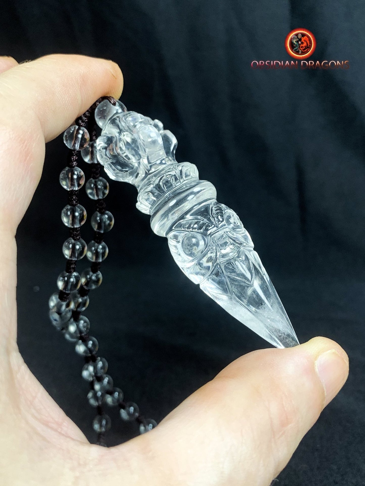 Pendentif phurba en cristal de roche