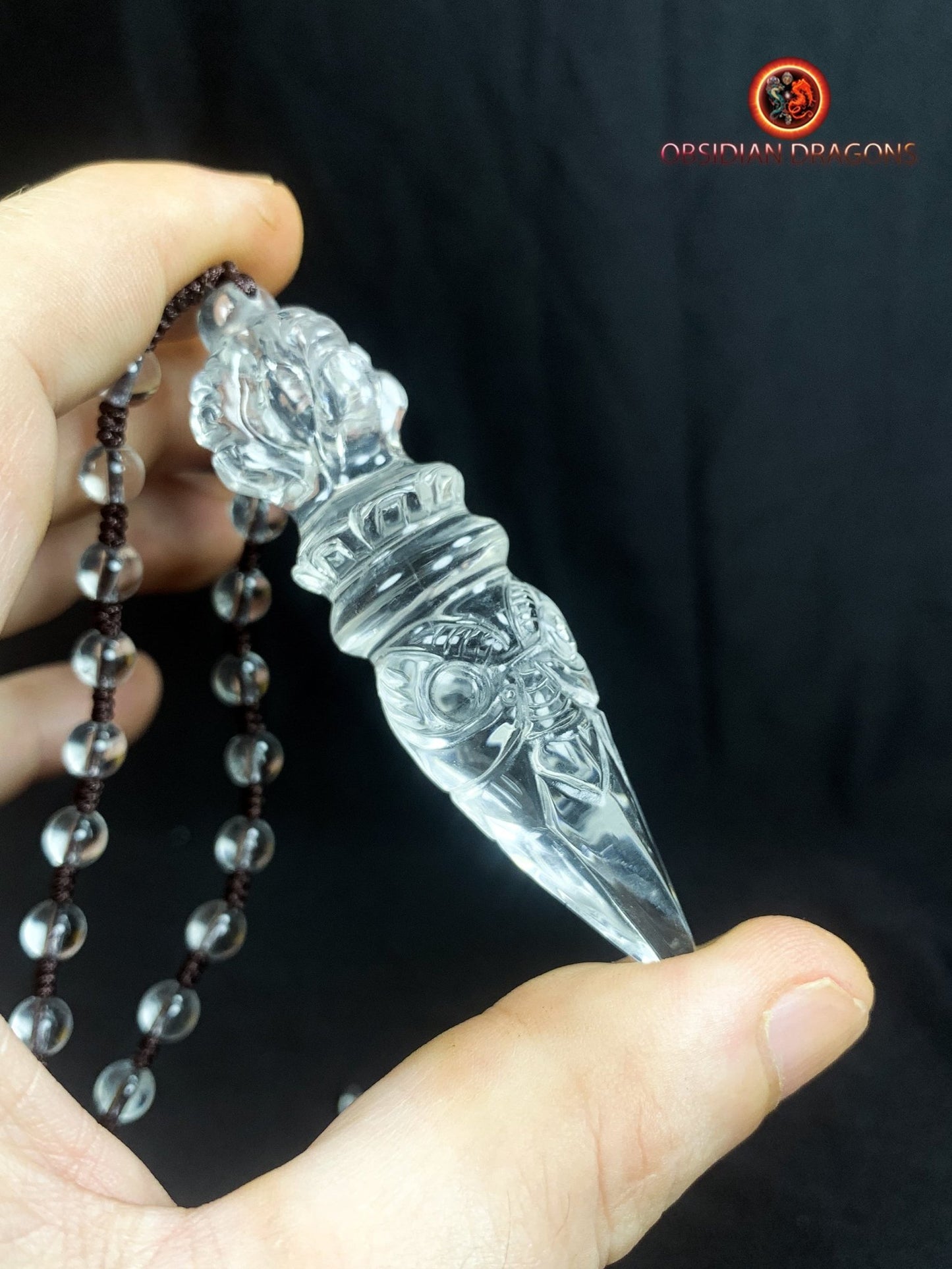 Pendentif phurba en cristal de roche