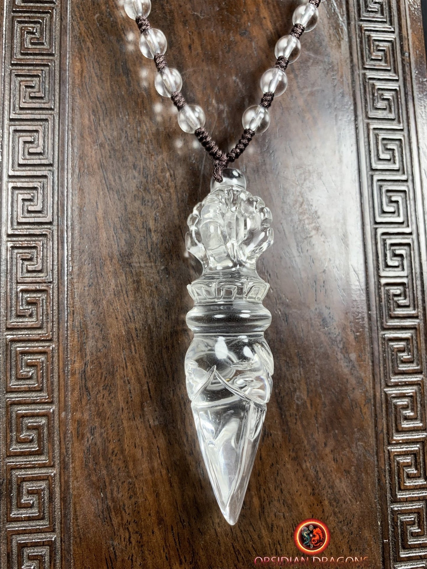 Pendentif phurba en cristal de roche
