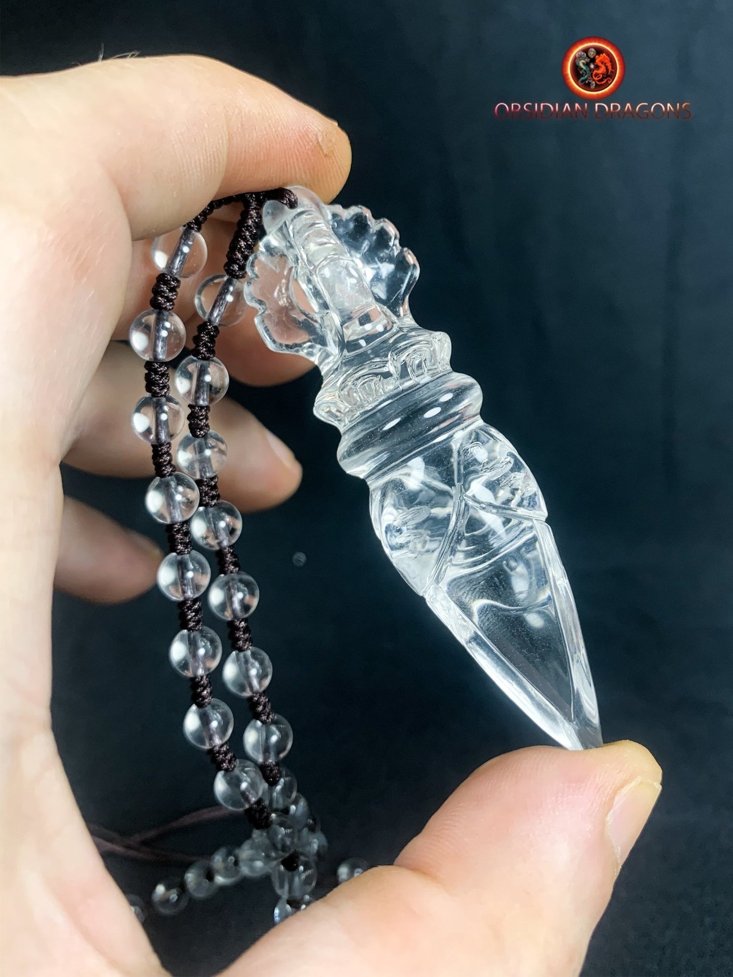 Pendentif phurba en cristal de roche