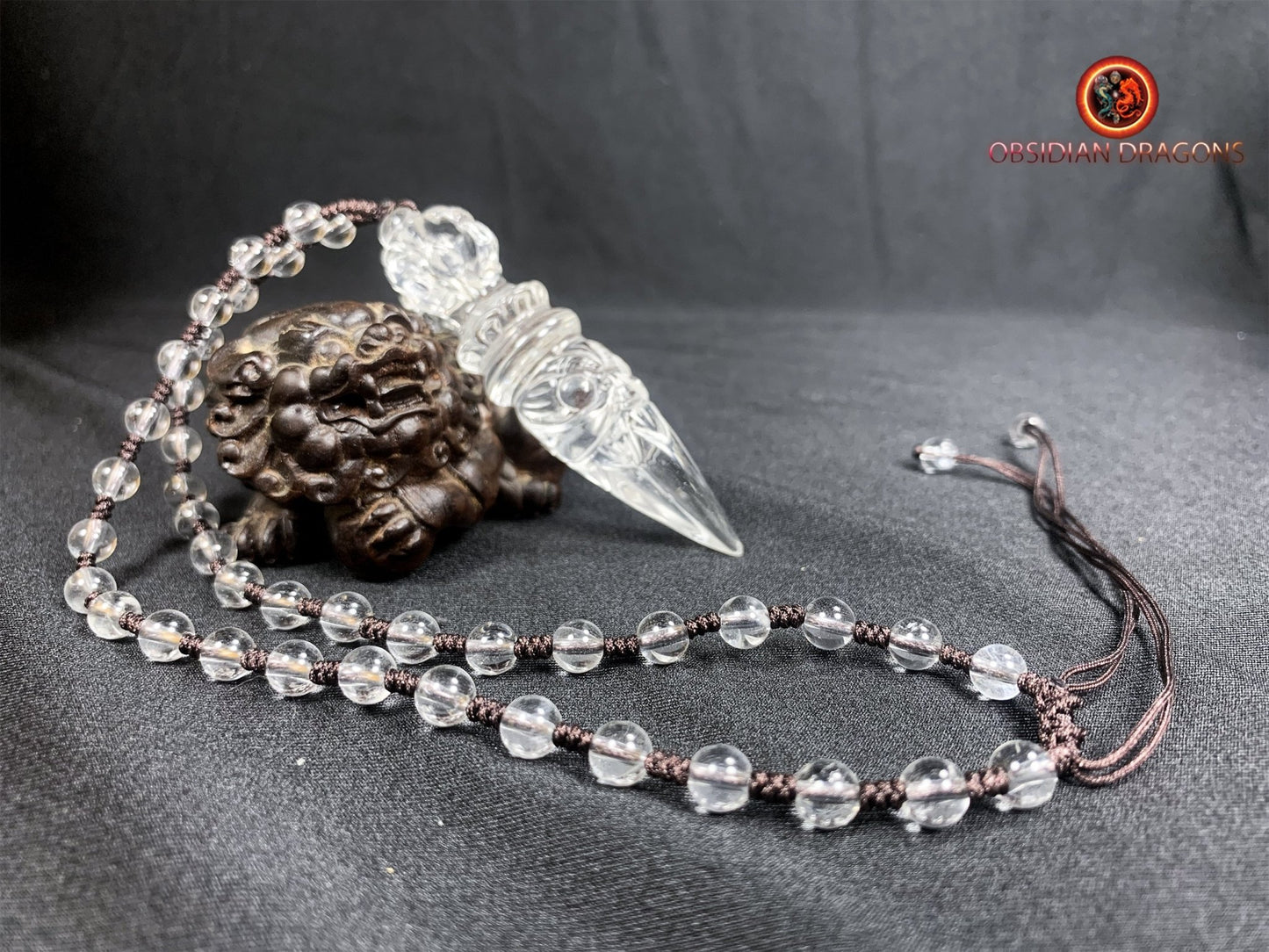 Pendentif phurba en cristal de roche