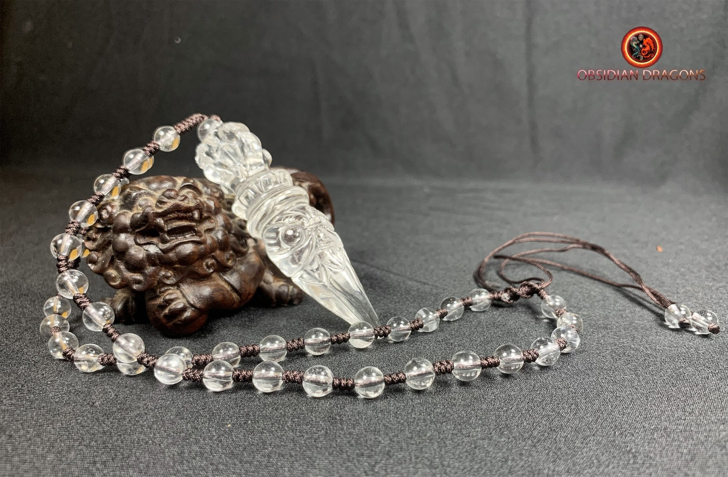 Pendentif phurba en cristal de roche