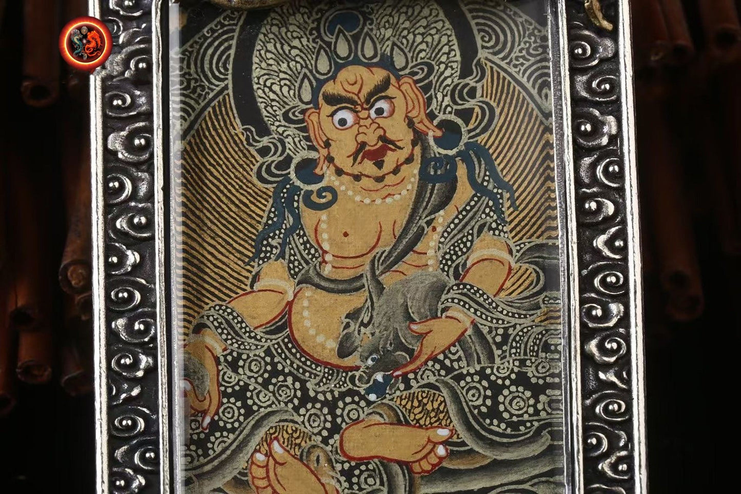 Pendentif tangka- Déité de la richesse Jambhala