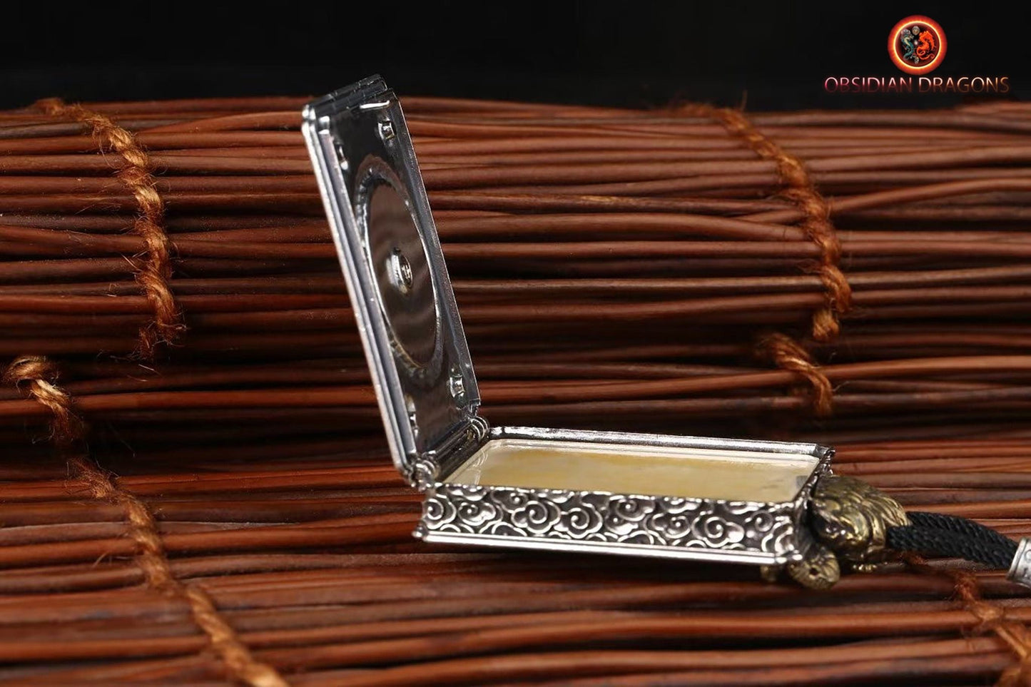 Pendentif tangka- Déité de la richesse Jambhala
