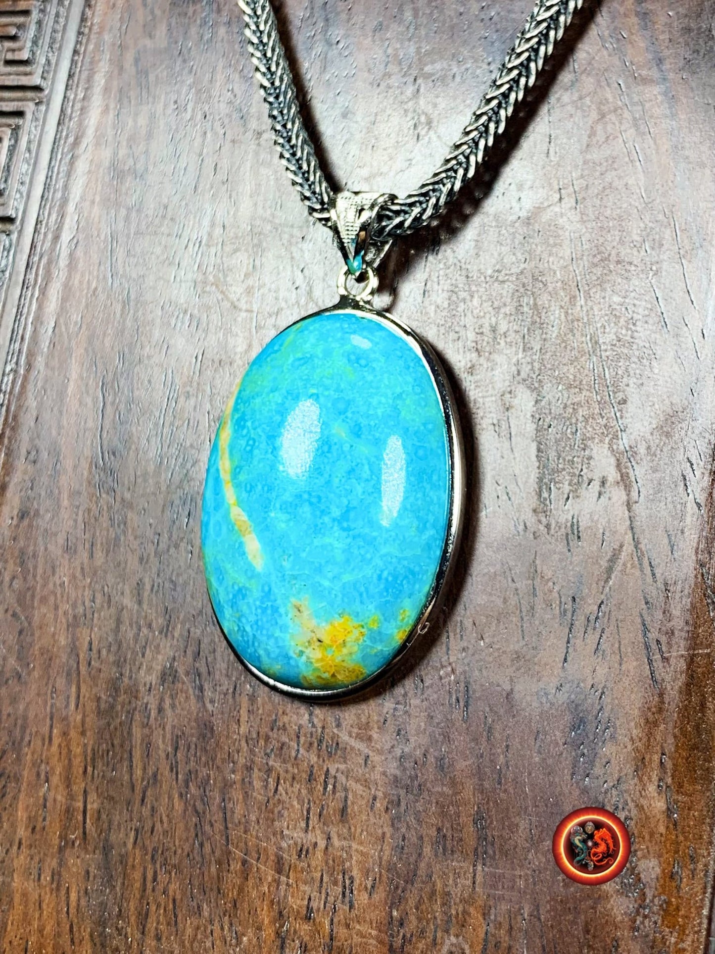 Turquoise. Pendentif turquoise. Turquoise royston, Turquoise américaine du Nevada. turquoise naturelle expertisée. Sertie en argent 925. - obsidian dragon
