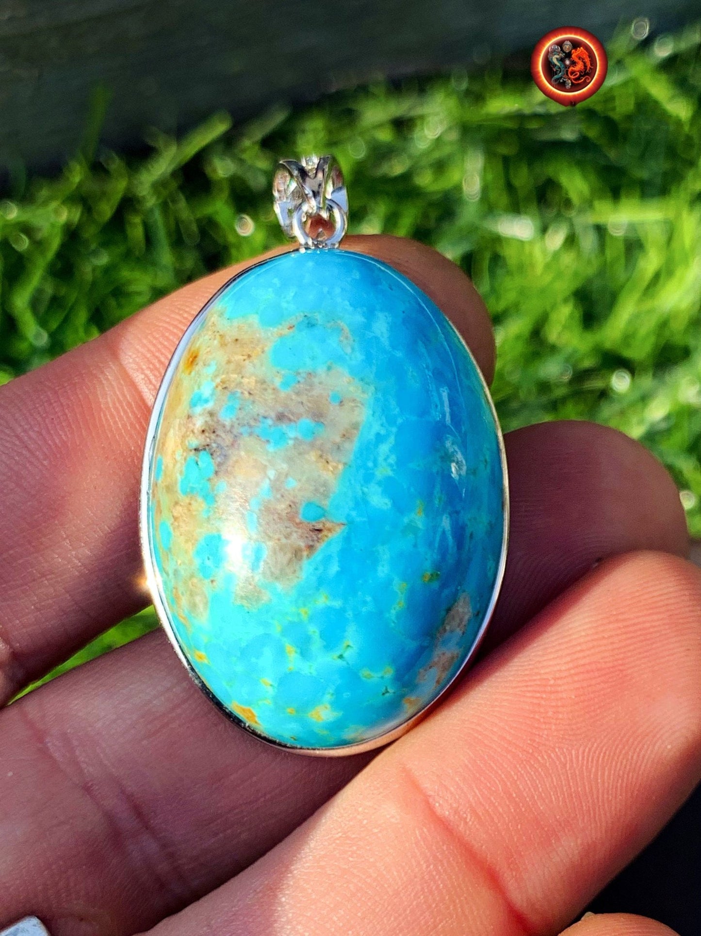 Turquoise. Pendentif turquoise. Turquoise royston, Turquoise américaine du Nevada. turquoise naturelle expertisée. Sertie en argent 925. - obsidian dragon