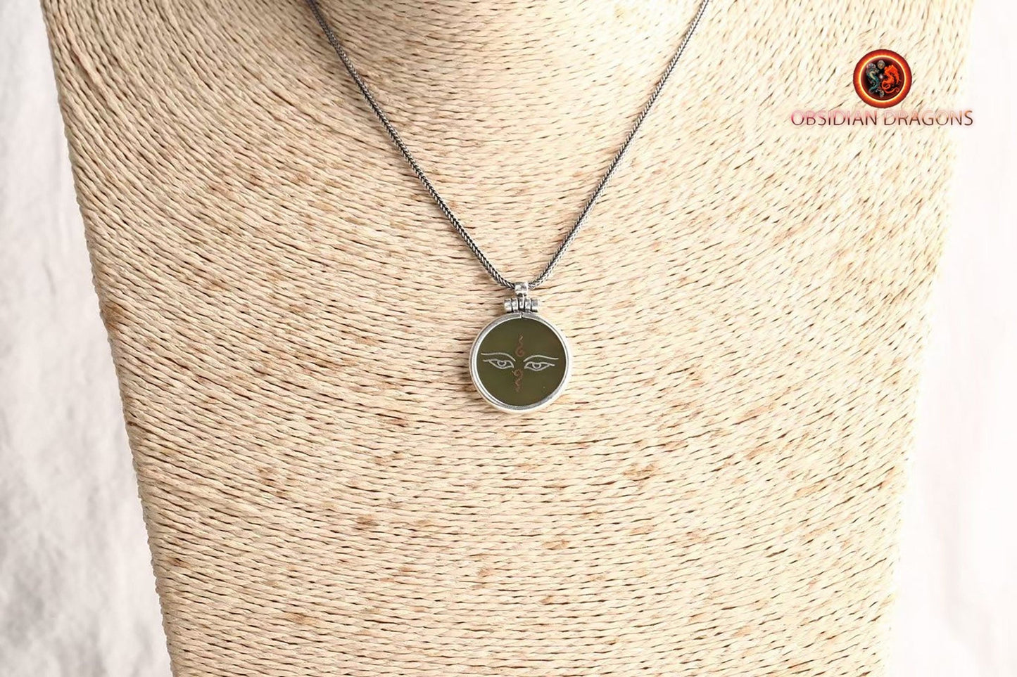 Pendentif yeux de bouddha- Swayambhunath- Jade et argent