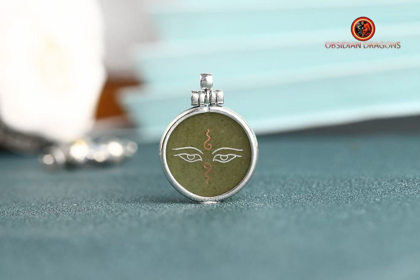 Pendentif yeux de bouddha- Swayambhunath- Jade et argent