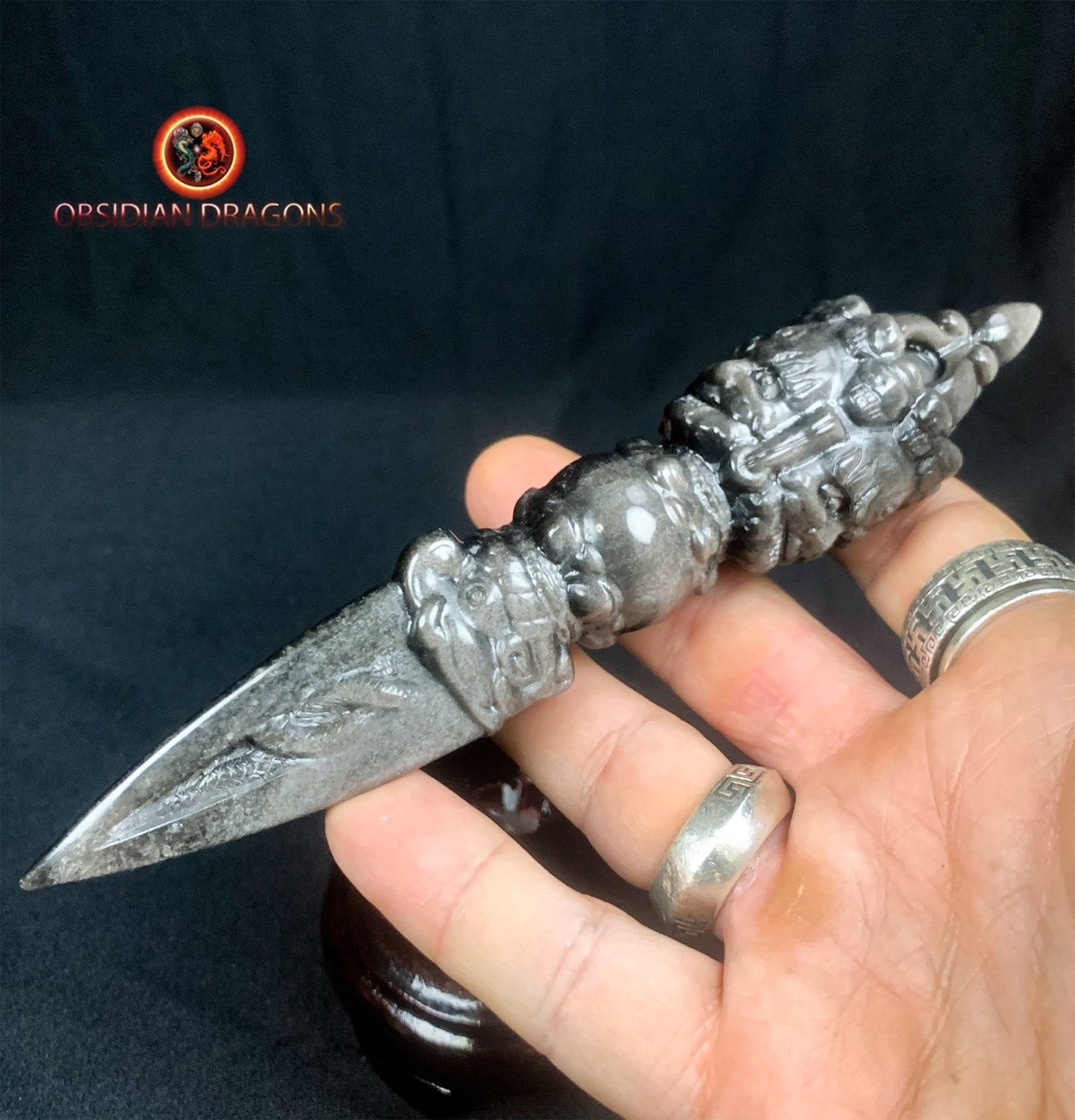 phurba en obsidienne argentée- chasser les démons