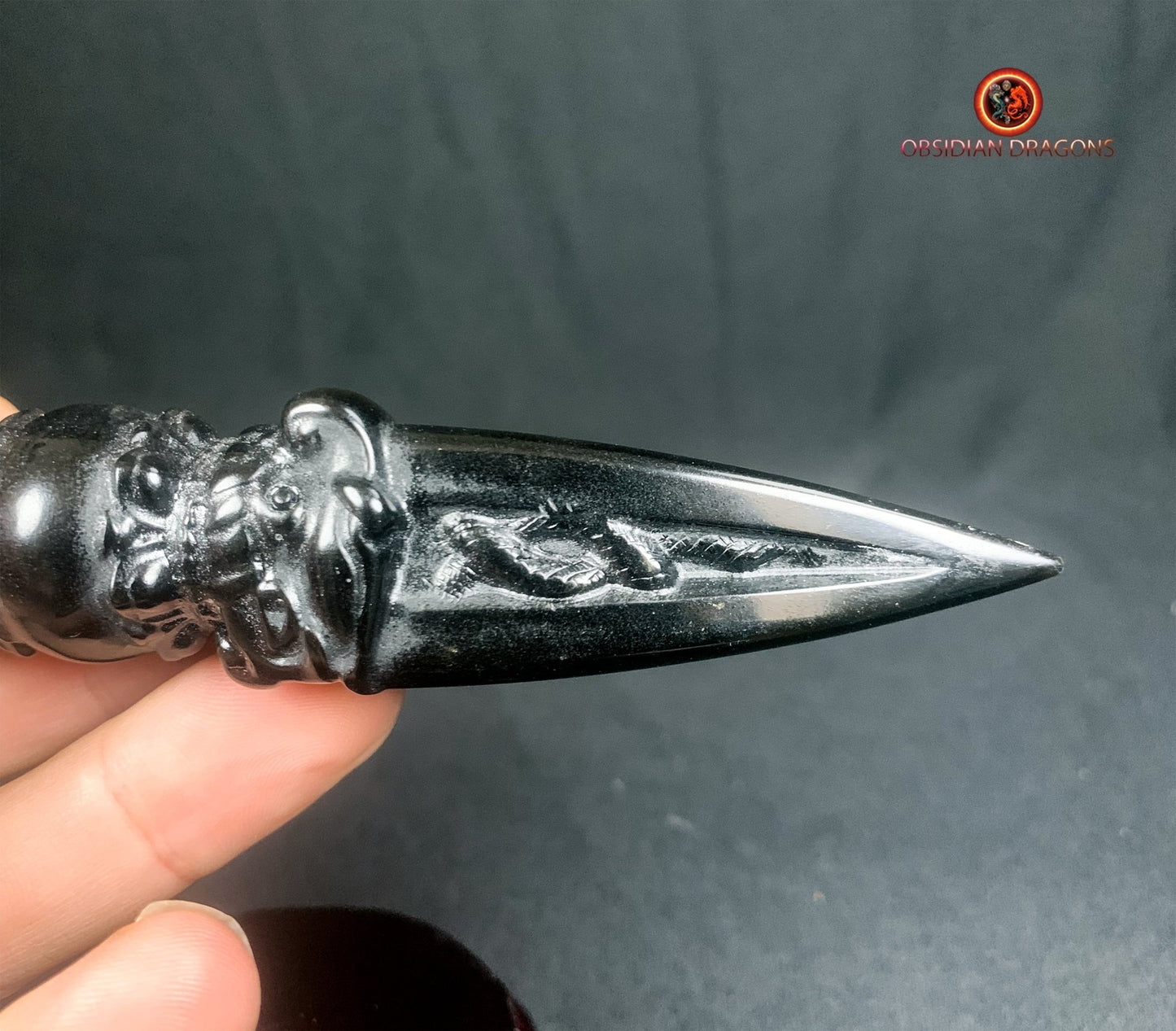 Dague bouddhiste phurba en obsidienne argentée