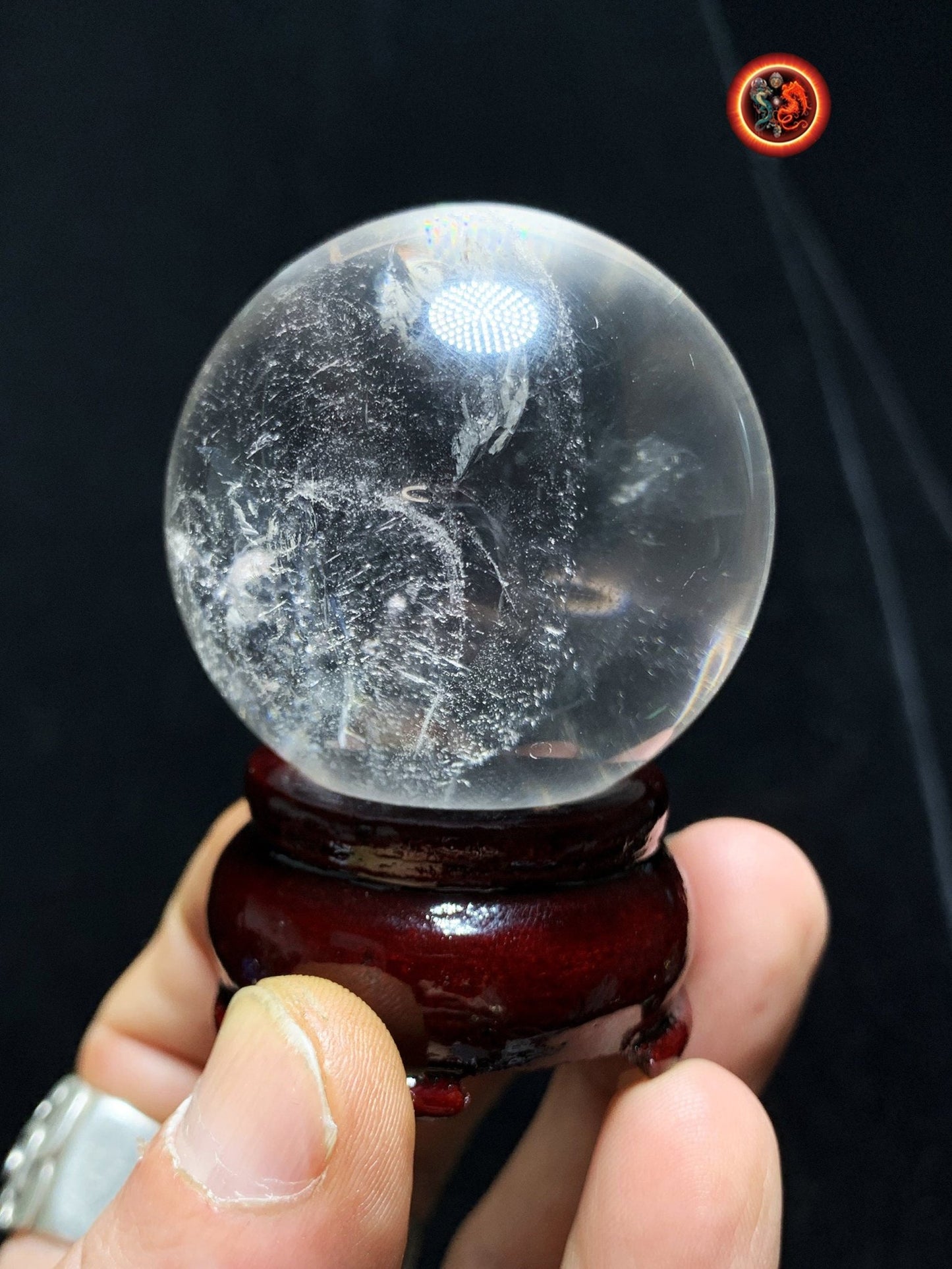 Sphère, boule de cristal. Cristal de Roche du Bresil, qualité excellente. Beaux givres en inclusions. Cristal de roche naturel. 0,160kg - obsidian dragon