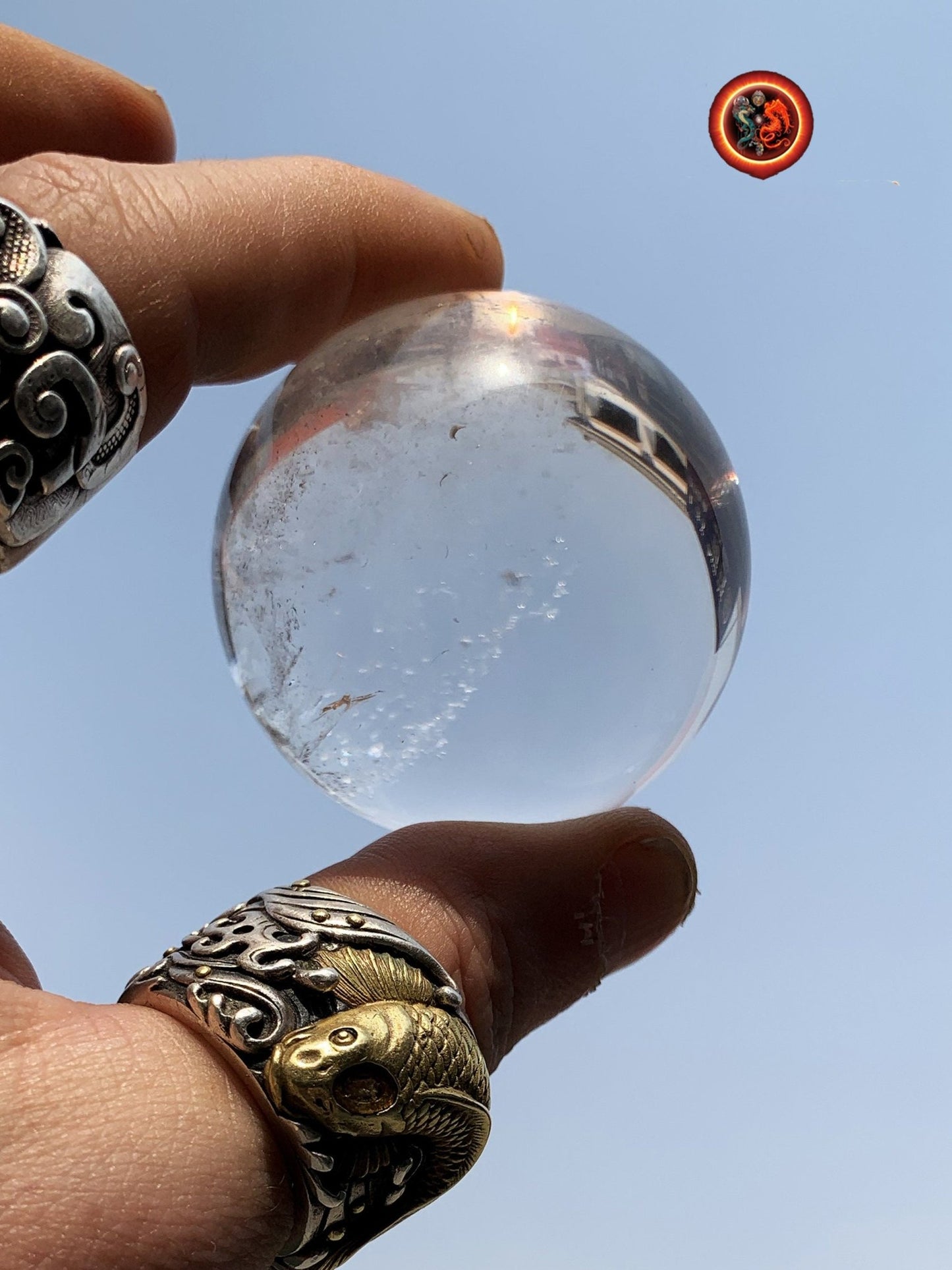 Sphère, boule de cristal. Cristal de Roche du Bresil, qualité excellente. Beaux givres en inclusions. Cristal de roche naturel. 0,160kg - obsidian dragon