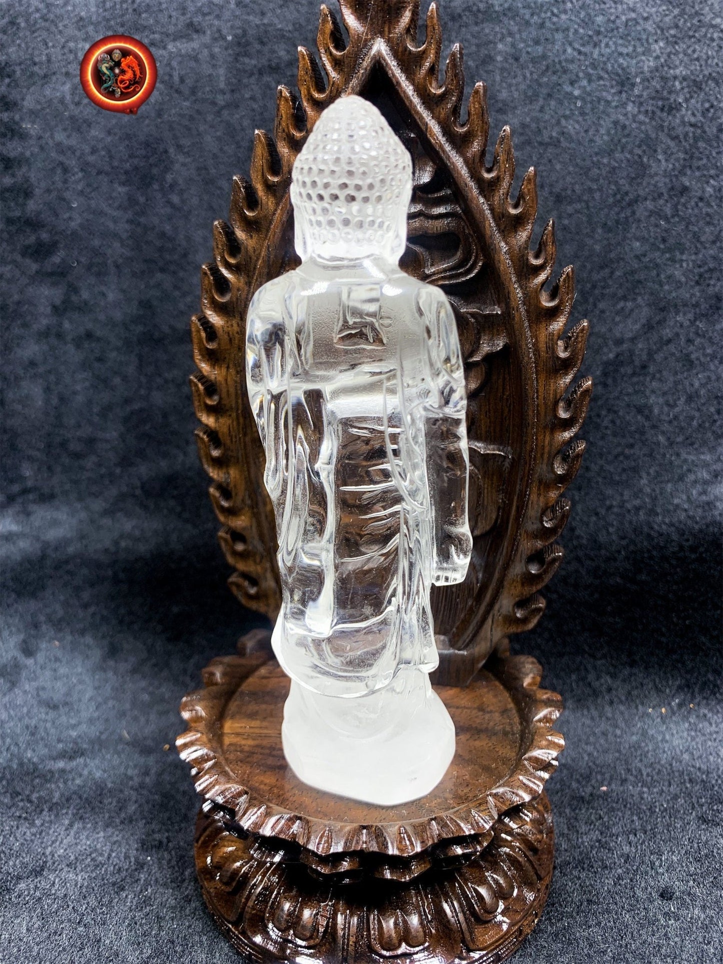 Statuette Bouddha Amitabha, Amida, Amitofo des terres pures de l'ouest. Cristal de roche de grande qualité, certifié. Support en palissandre - obsidian dragon