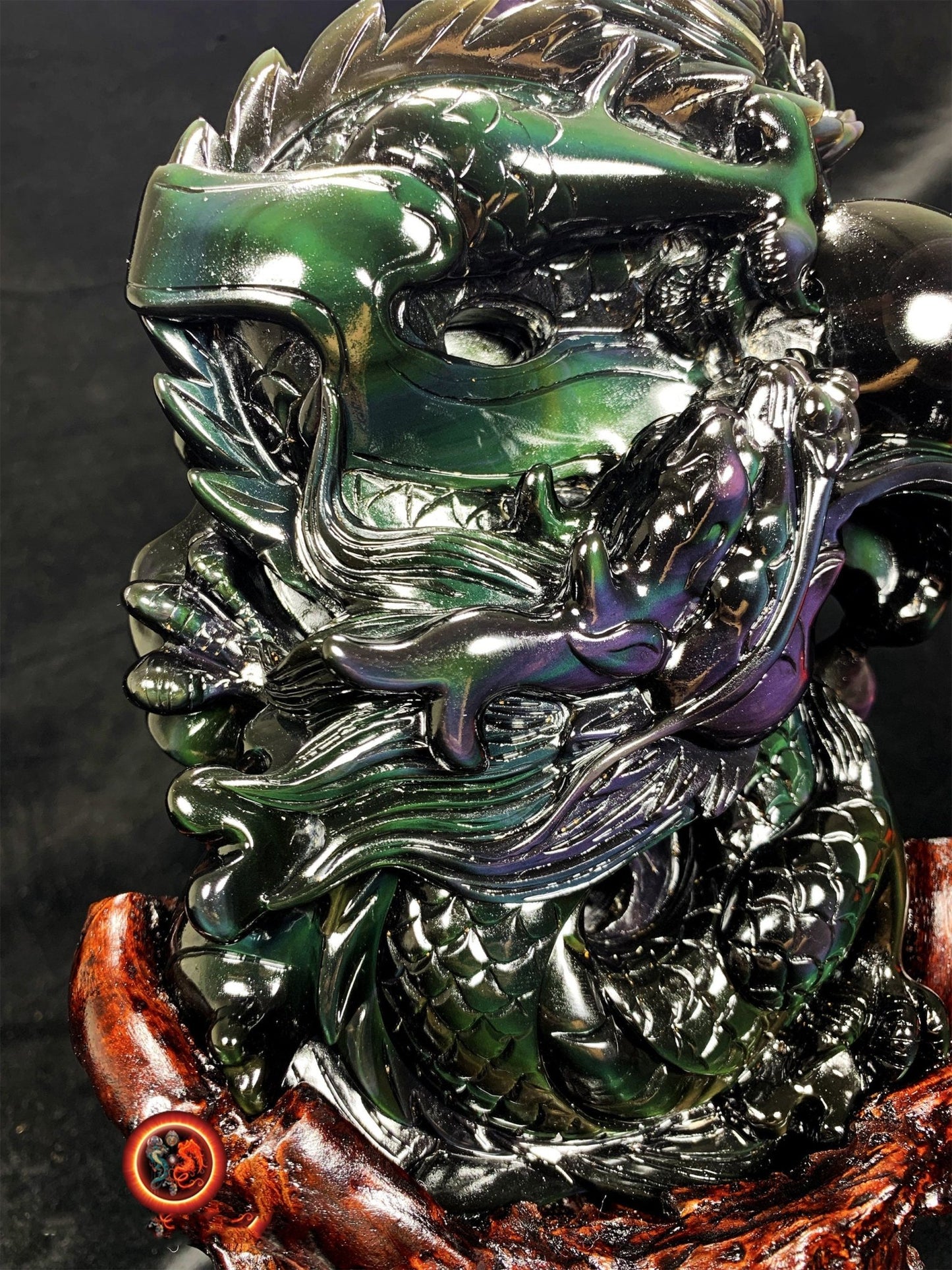 Dragon en obsidienne oeil celeste.Exceptionnelle statue entièrement faite a la main. Dragon, protecteur feng shui. support en cèdre. unique - obsidian dragon