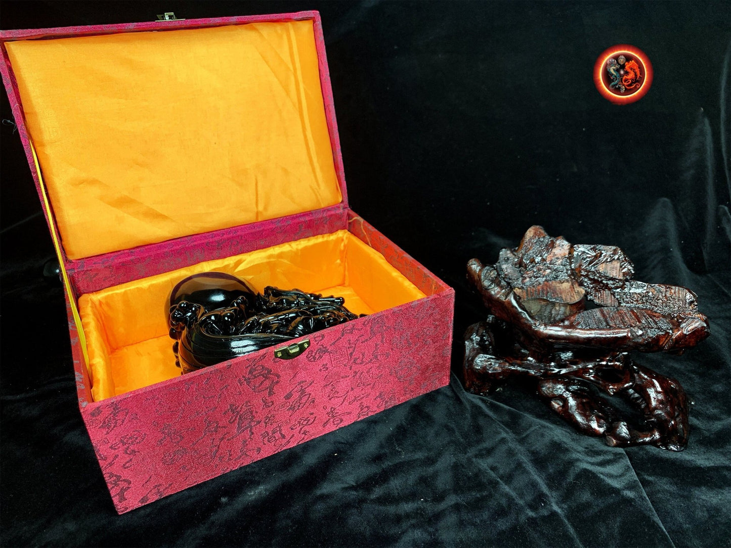 Dragon en obsidienne oeil celeste.Exceptionnelle statue entièrement faite a la main. Dragon, protecteur feng shui. support en cèdre. unique - obsidian dragon