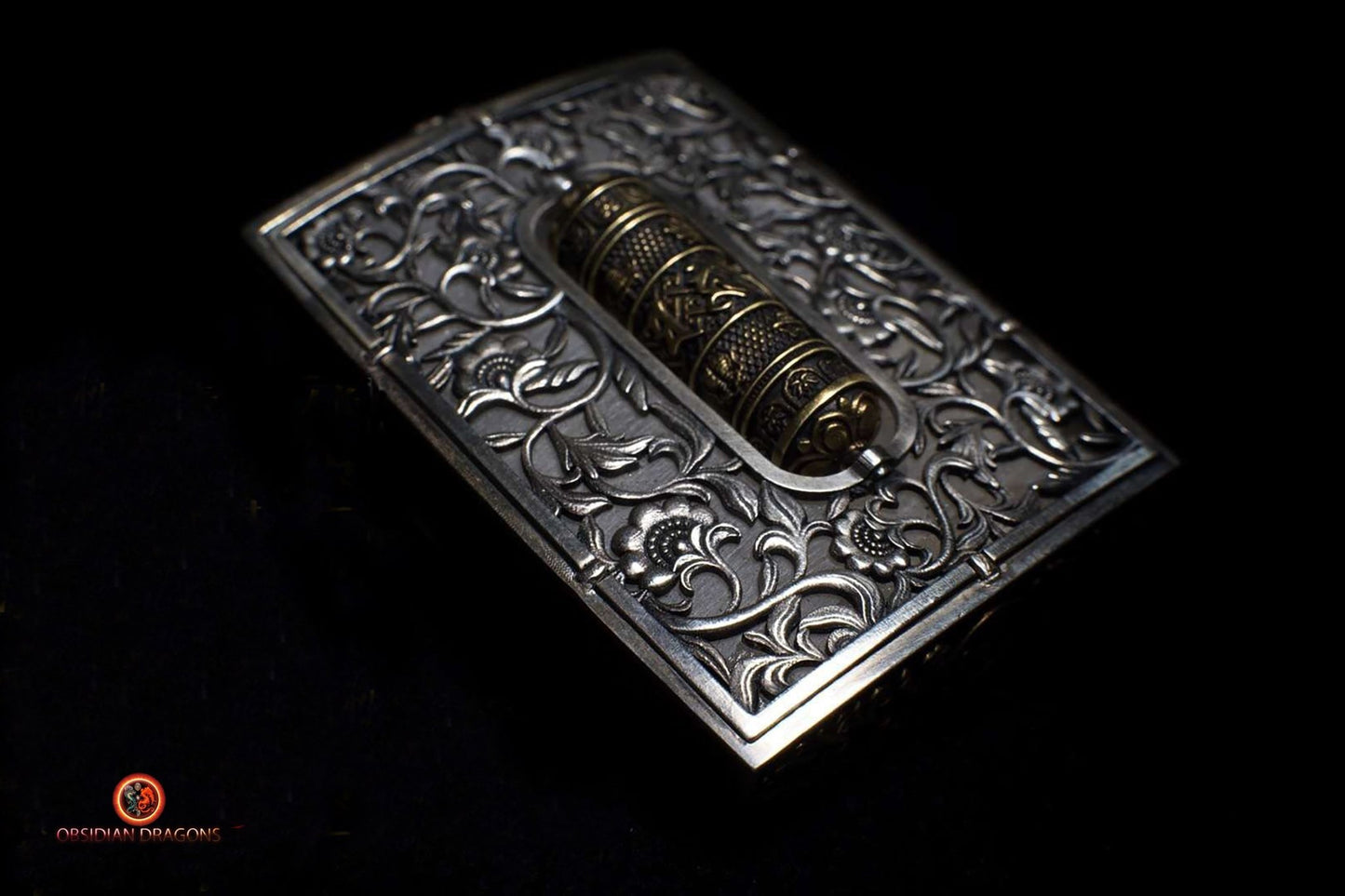 Amulette Tibétaine Akashagarbha- Tangka- Or Noir et Diamant | obsidian dragons
