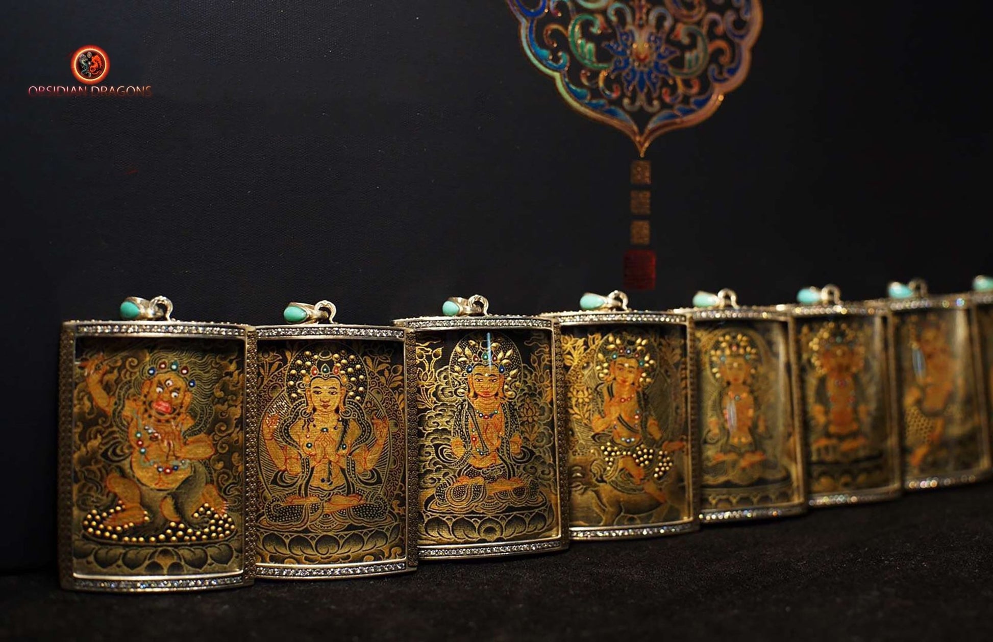 Amulette Tibétaine Samantabhadra- Tangka- Or Noir et Diamant | obsidian dragons
