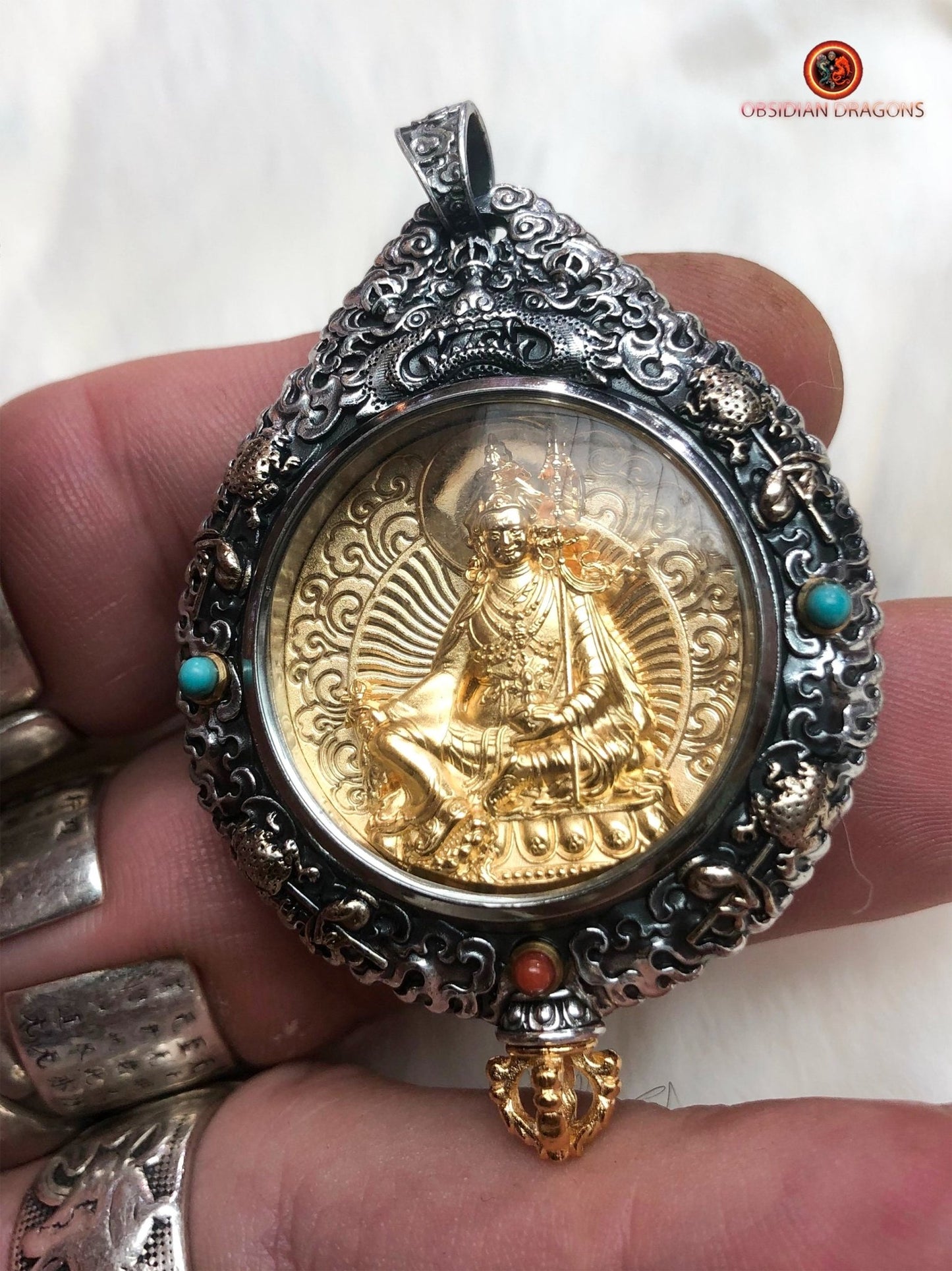 Amulette de Guru Rinpoche - Protection du Bagua Luo Pan | obsidian dragons
