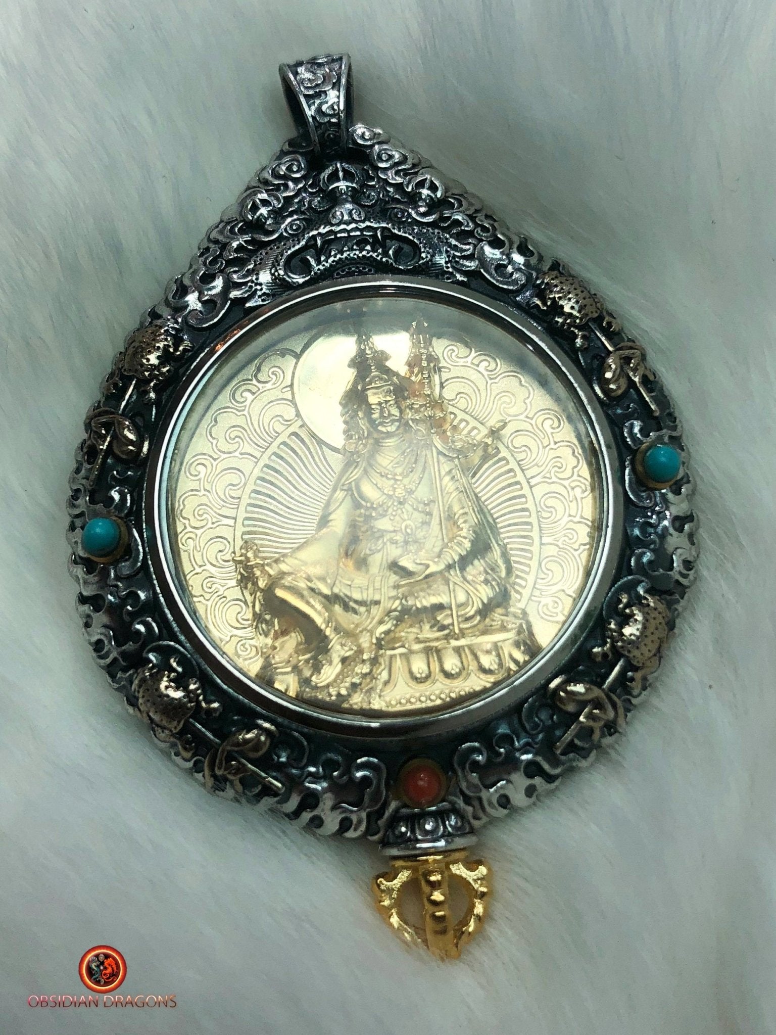 Amulette de Guru Rinpoche - Protection du Bagua Luo Pan | obsidian dragons