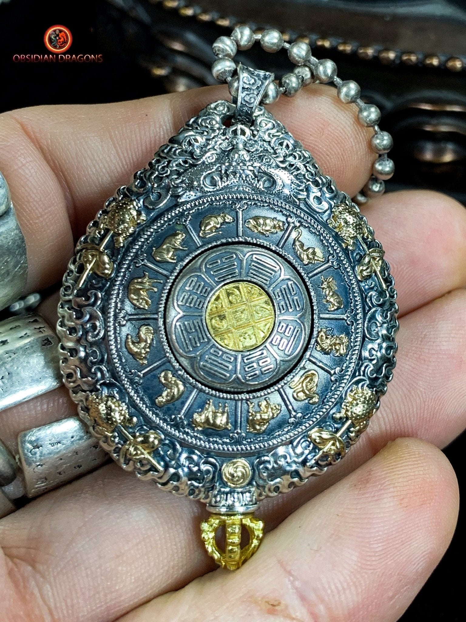 Amulette de Mahasthamaprapta - Protection du Bagua Luo Pan | obsidian dragons