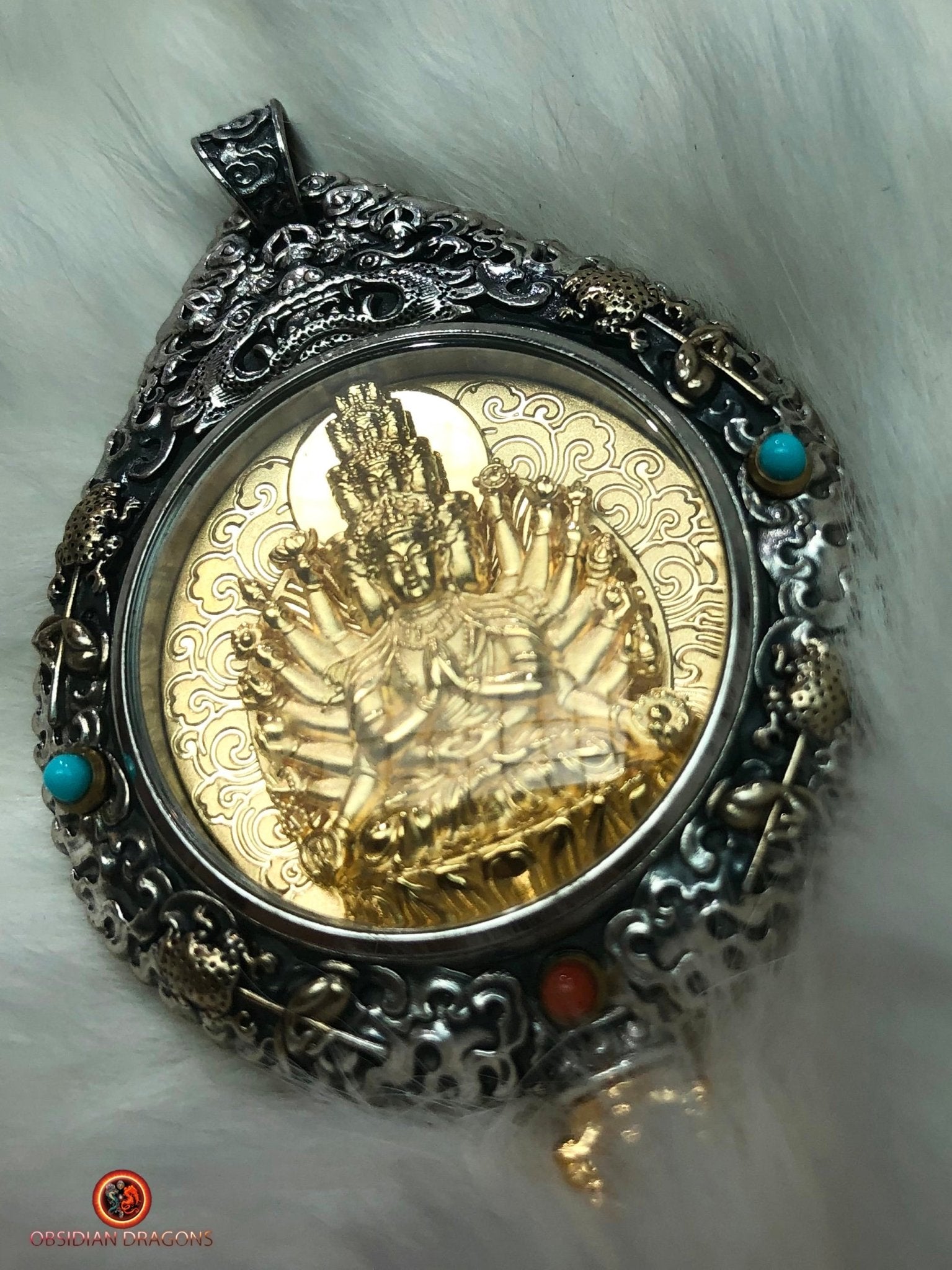 Amulette du Bodhisattva Chenrezig - Protection du Bagua Luo Pan | obsidian dragons
