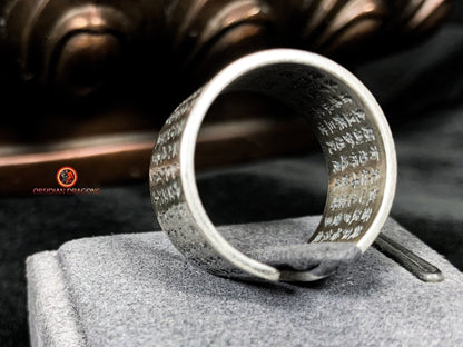 Bague bouddhiste en argent - Akashagarbha - Sutra du Cœur | obsidian dragons