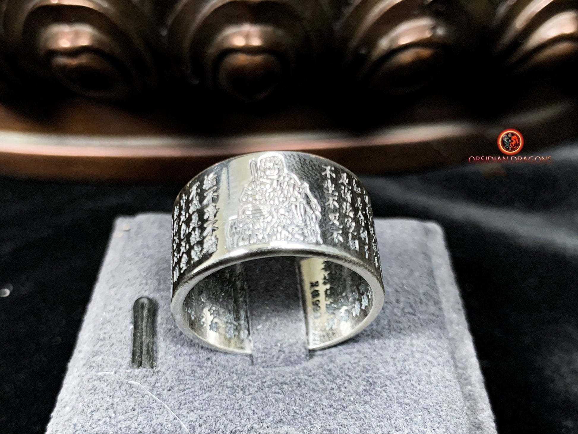Bague bouddhiste en argent - Bouddha  Acala - Sutra du Cœur | obsidian dragons