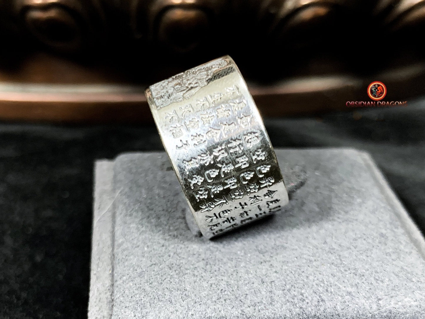 Bague bouddhiste en argent - Bouddha  Acala - Sutra du Cœur | obsidian dragons