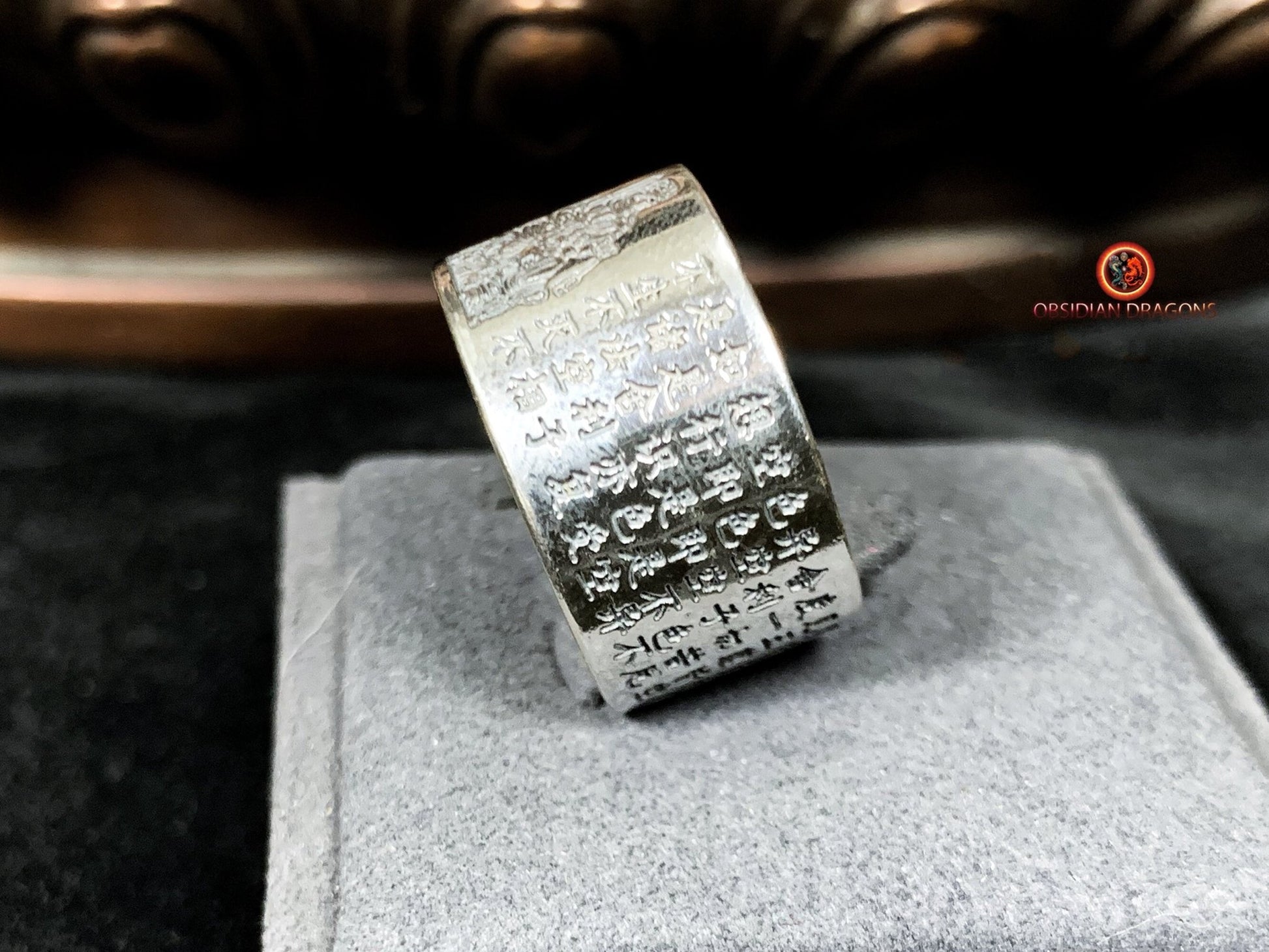 Bague bouddhiste en argent - Bouddha  Acala - Sutra du Cœur | obsidian dragons