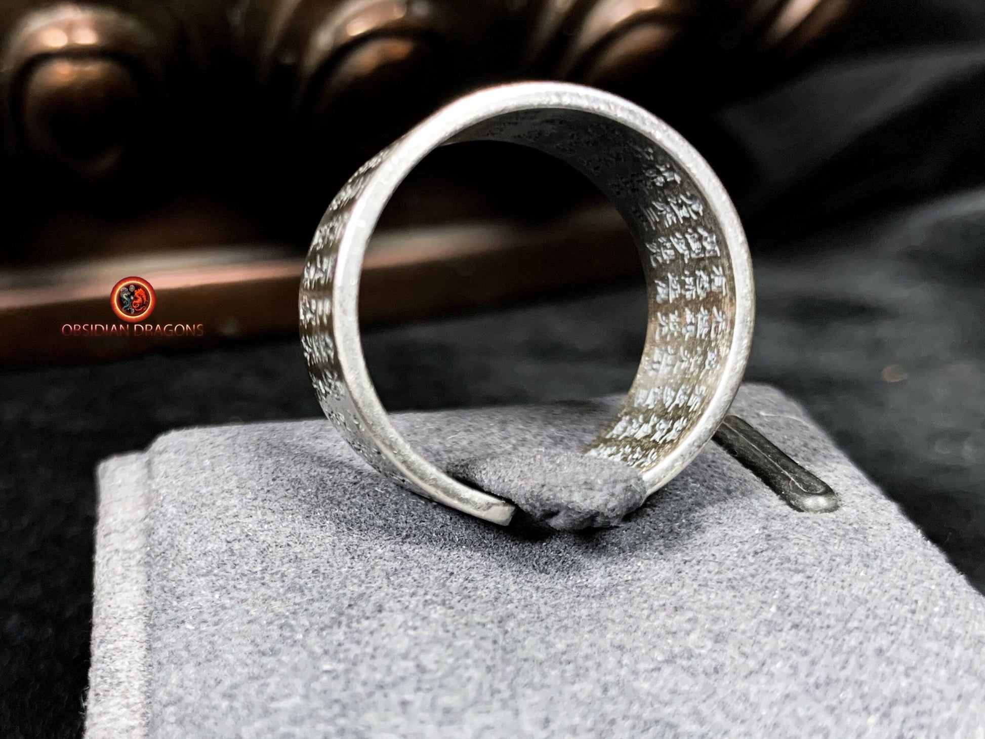 Bague bouddhiste en argent - Bouddha  Acala - Sutra du Cœur | obsidian dragons