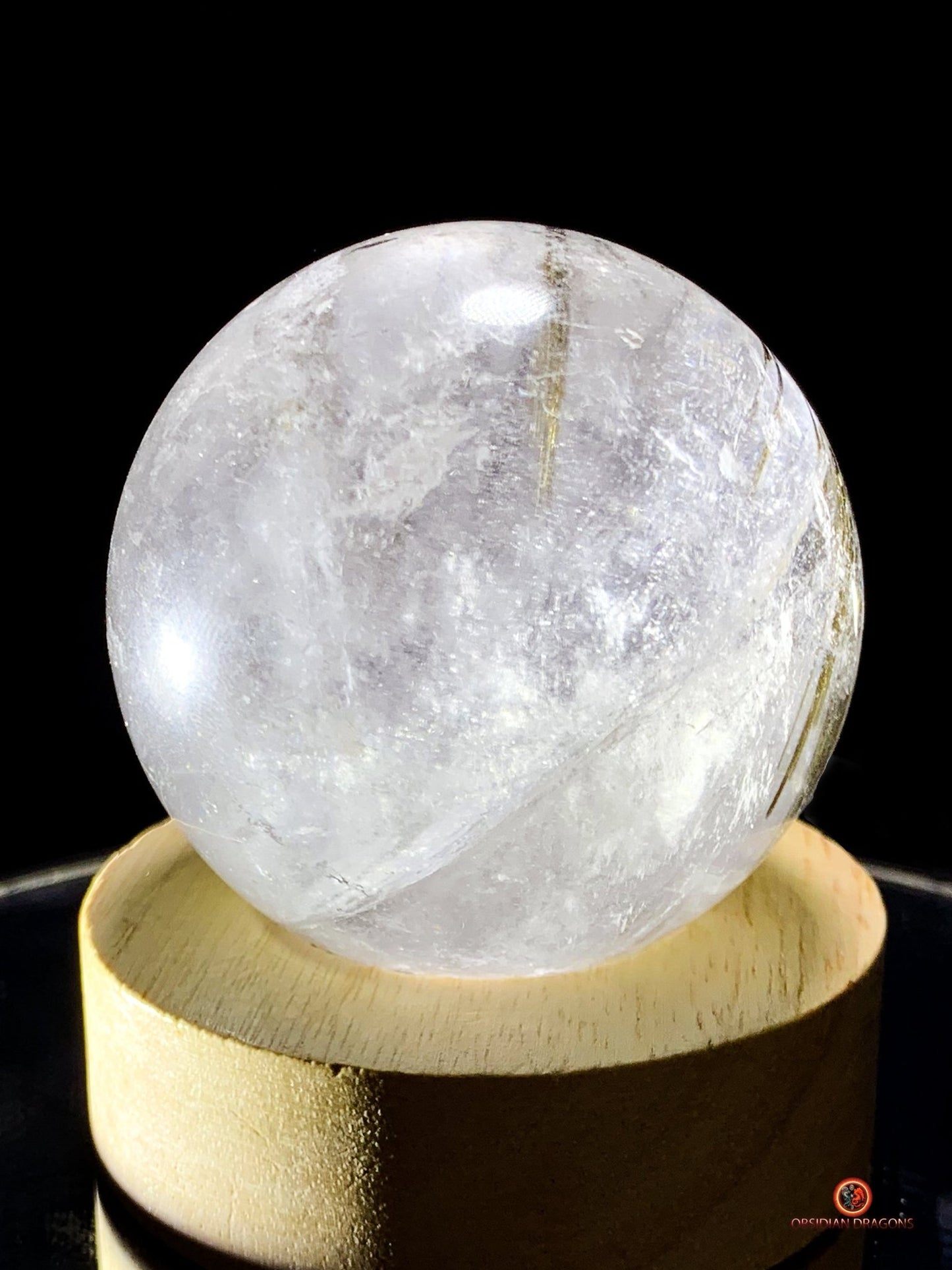 Boule de Cristal de Roche - Inclusions de Tourmalines Vertes | obsidian dragons