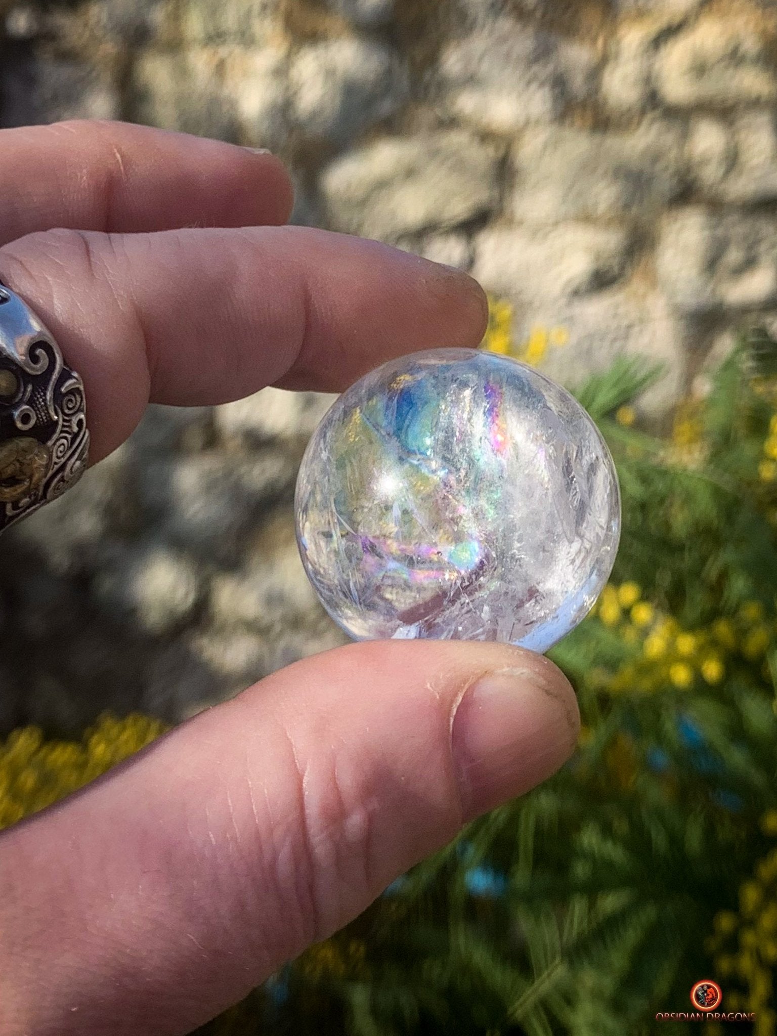 Boule de Cristal de Roche Naturelle - Reflets Arc en Ciel - Unique | obsidian dragons
