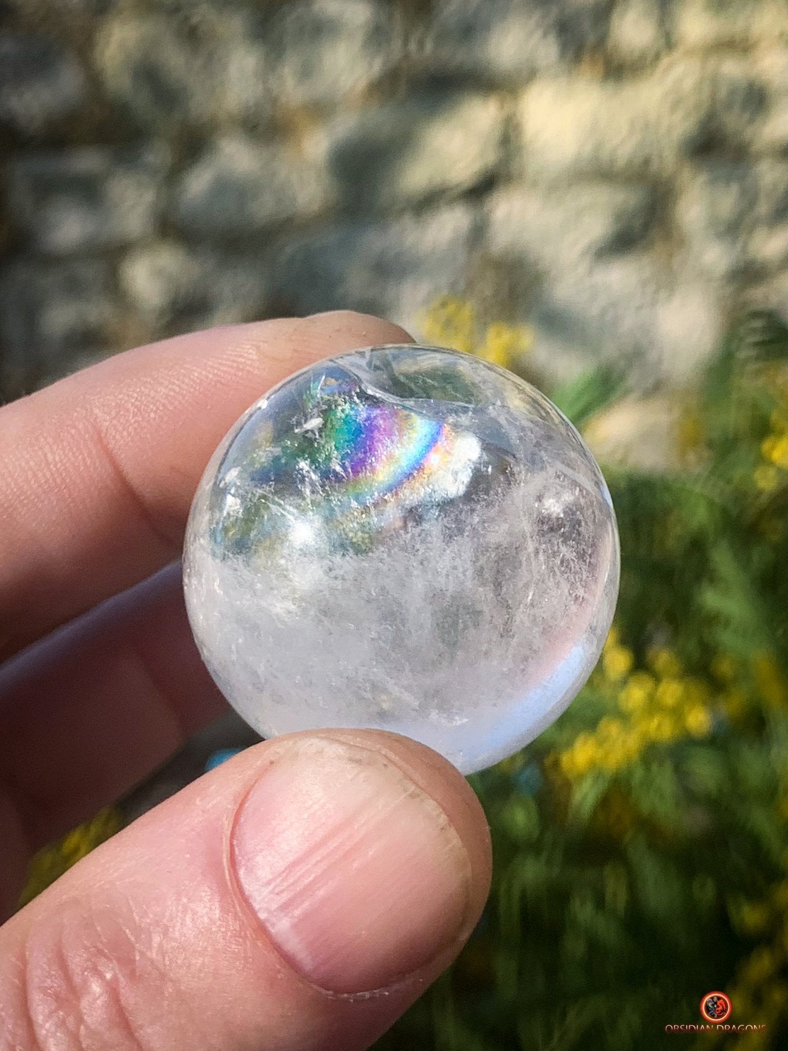 Boule de Cristal de Roche Naturelle - Reflets Arc en Ciel - Unique | obsidian dragons