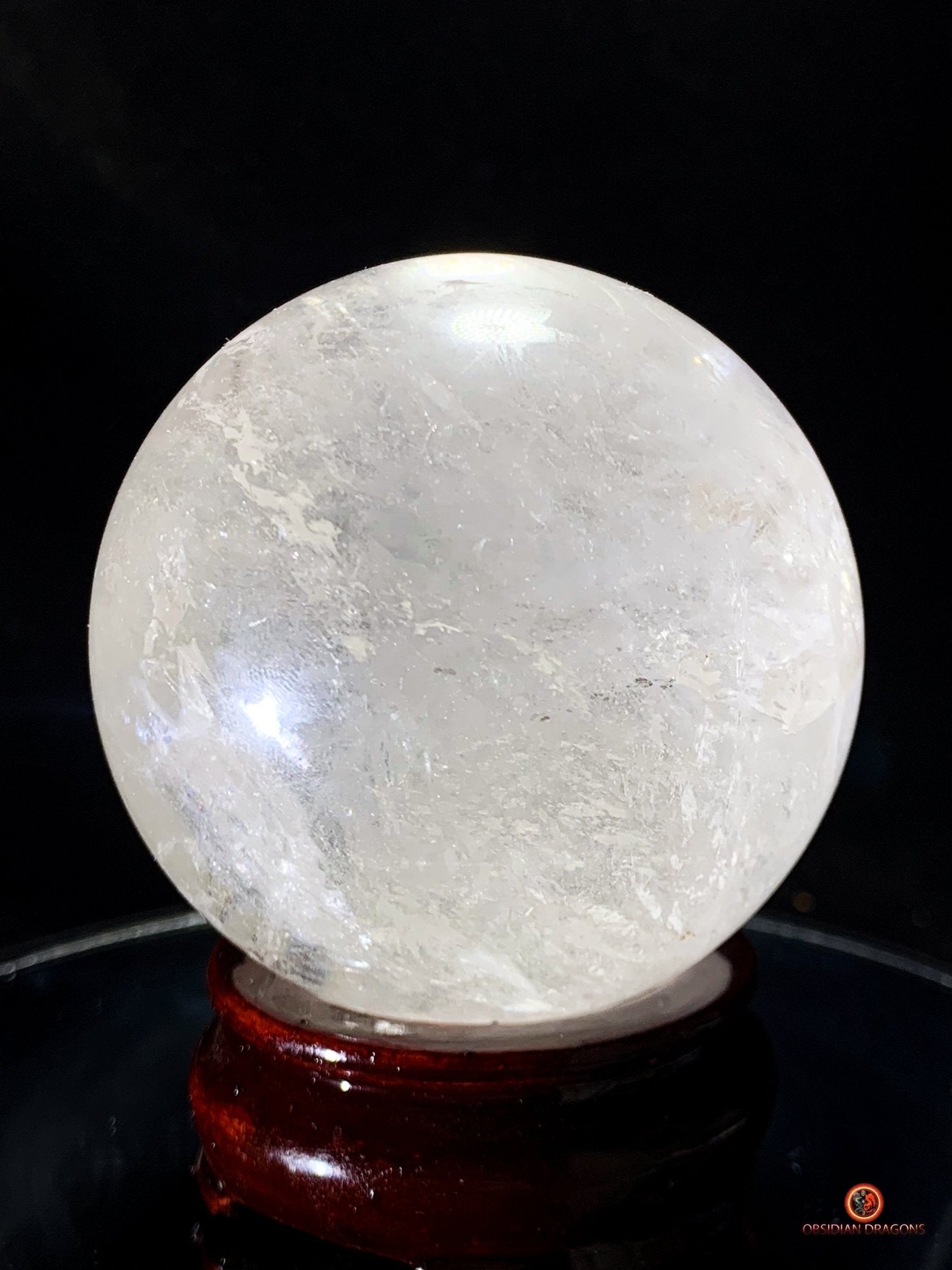 Boule de cristal de roche - inclusions de tourmalines et rutiles | obsidian dragons