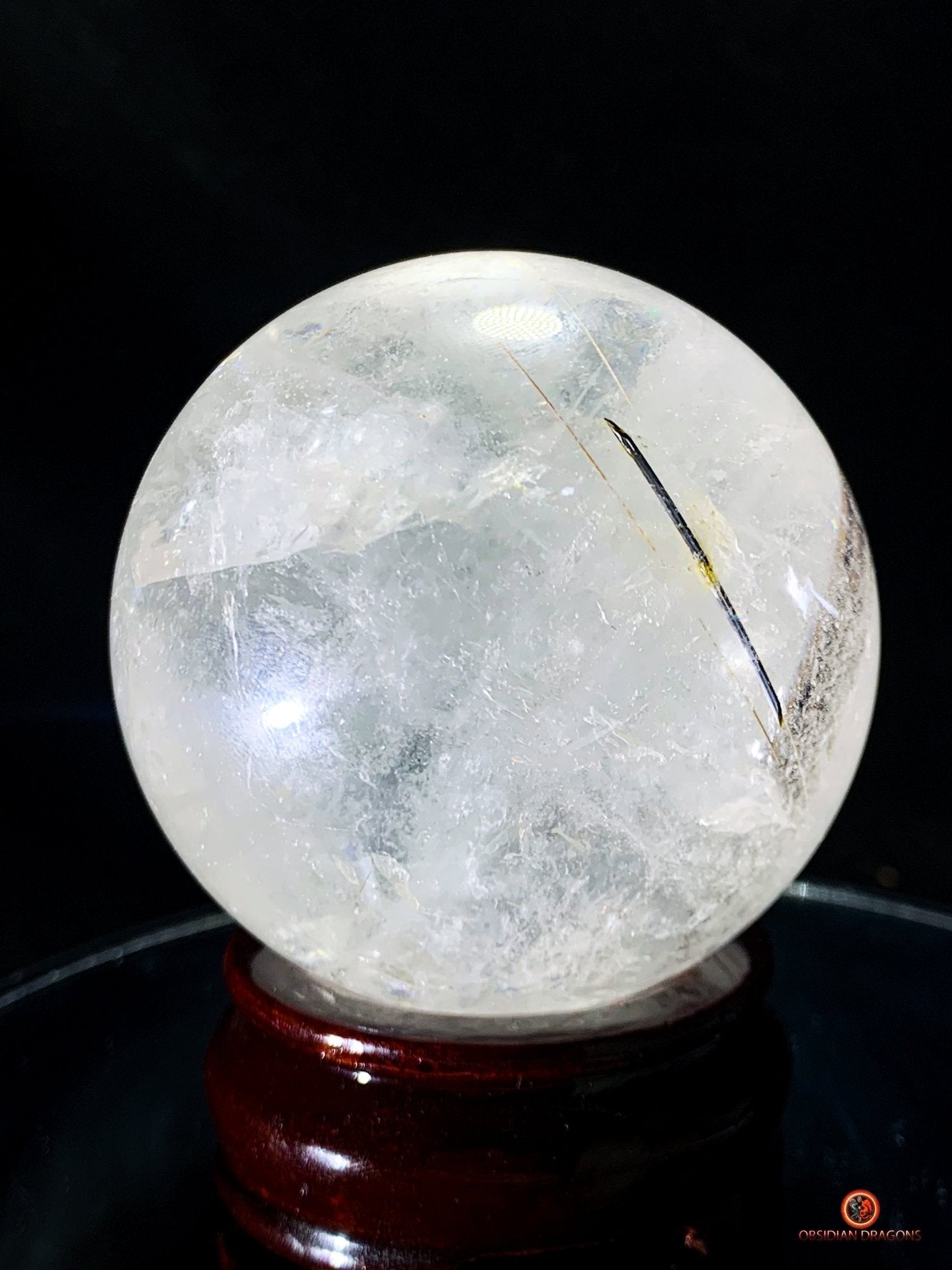 Boule de cristal de roche - inclusions de tourmalines et rutiles | obsidian dragons