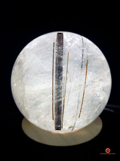 Boule de cristal de roche - inclusions de tourmalines et rutiles | obsidian dragons