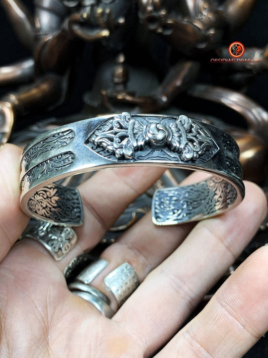 Bracelet Bouddhiste en Argent - Puissance du Dorjé | obsidian dragons
