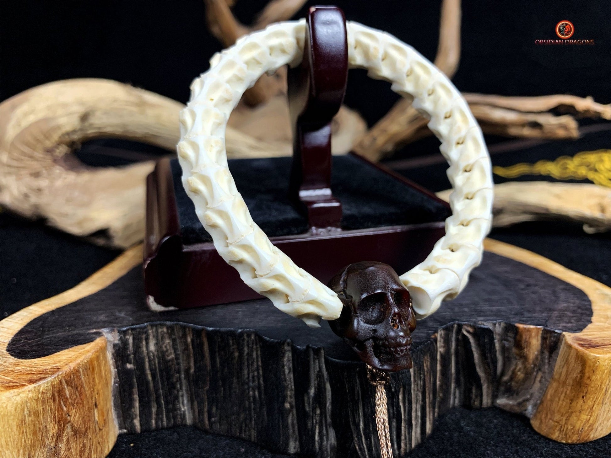 Bracelet en Vertèbres de Serpent - Crâne et Phurba | obsidian dragons