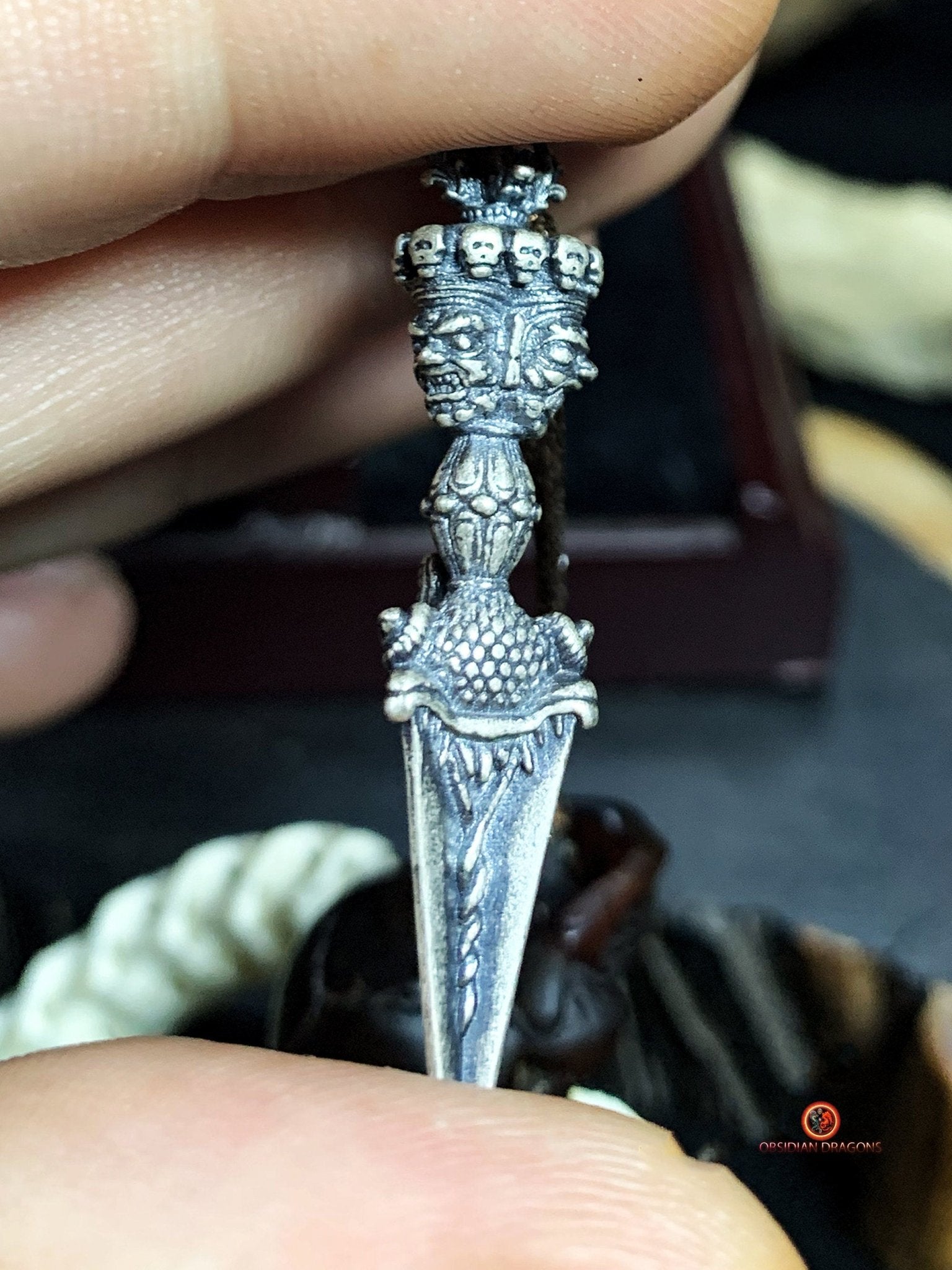Bracelet en Vertèbres de Serpent - Crâne et Phurba | obsidian dragons