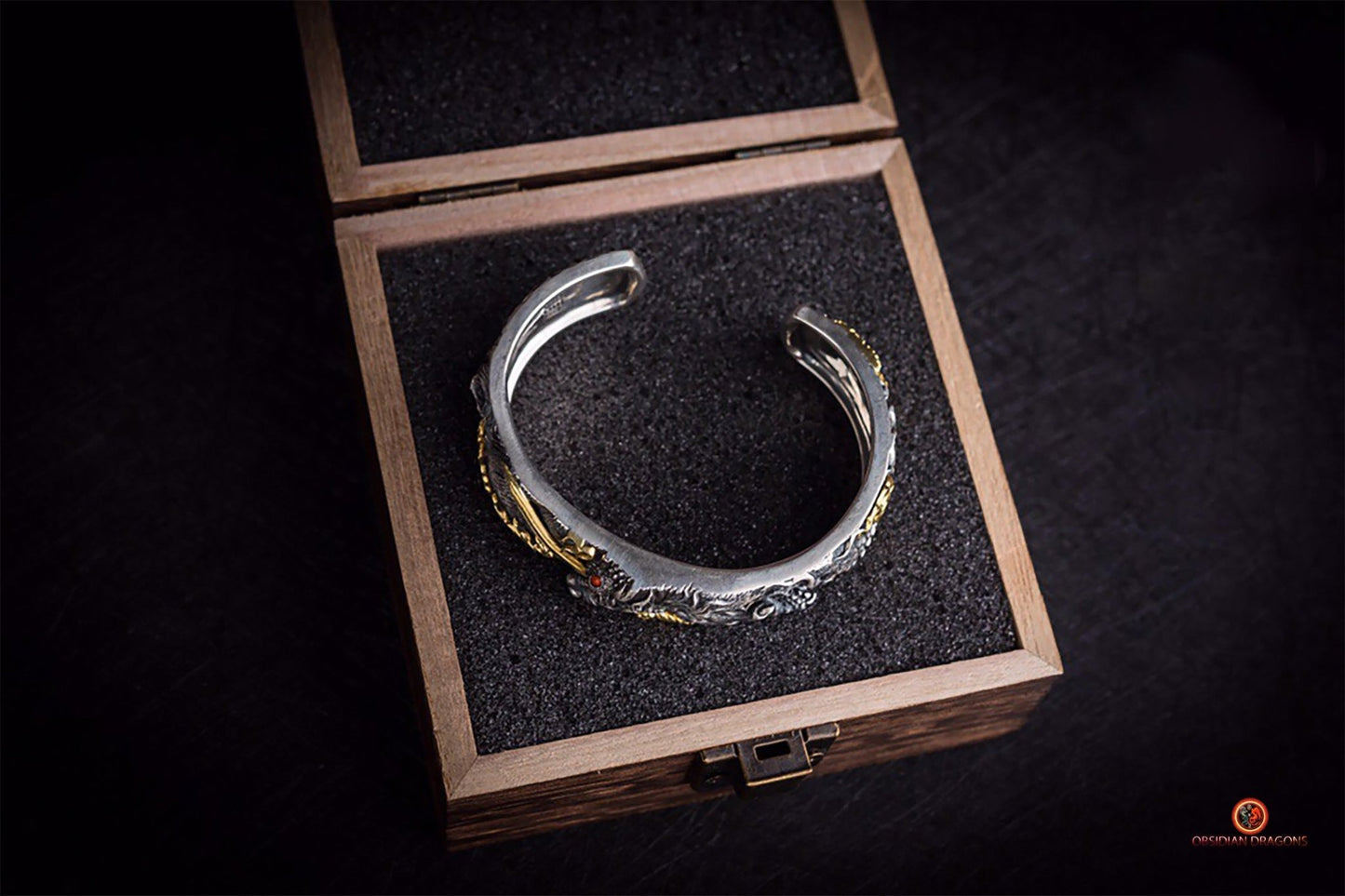 Bracelet Manchette Dragon Yazi en Argent - Force et Protection | obsidian dragons