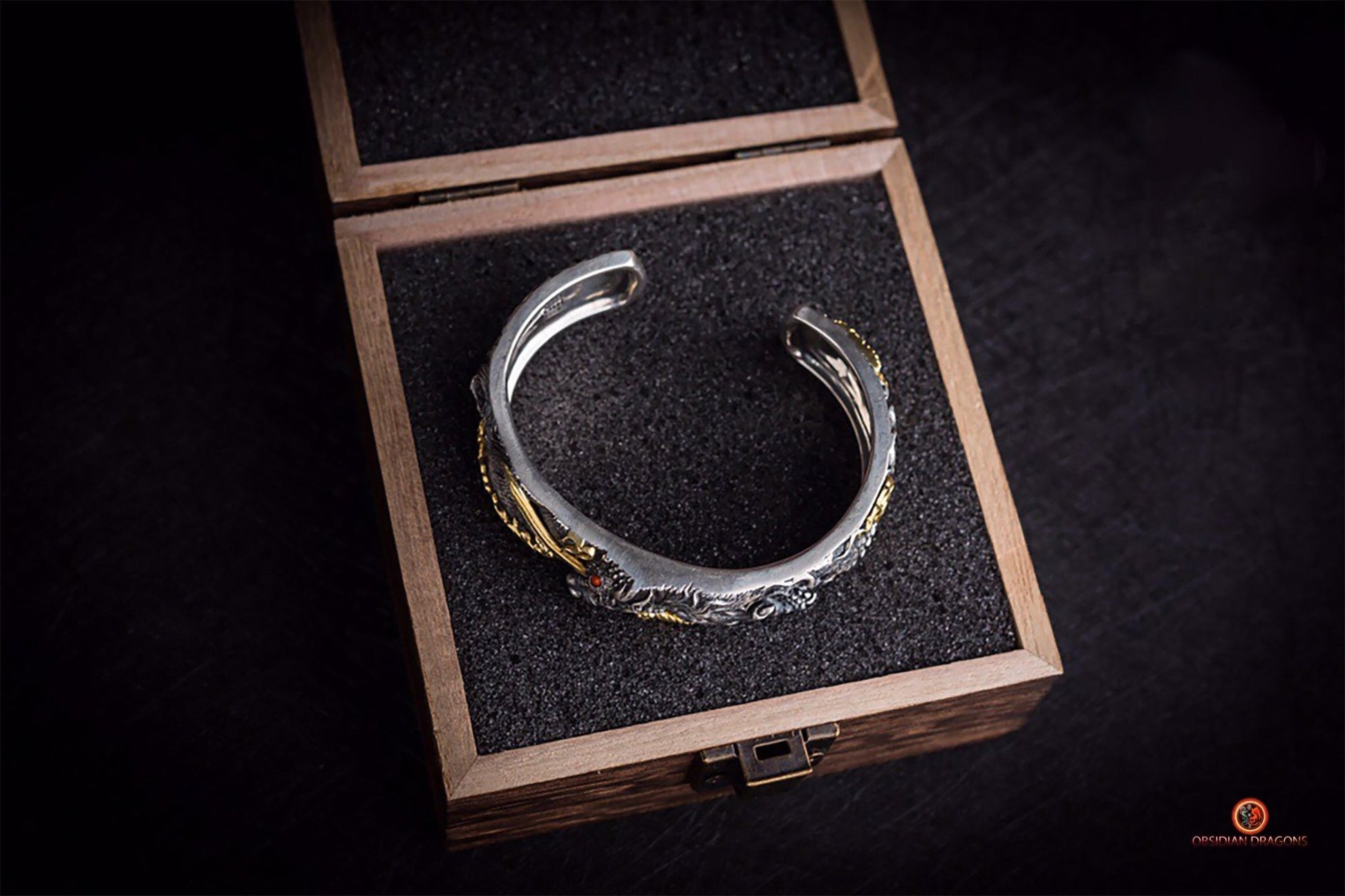Bracelet Manchette Dragon Yazi en Argent - Force et Protection | obsidian dragons