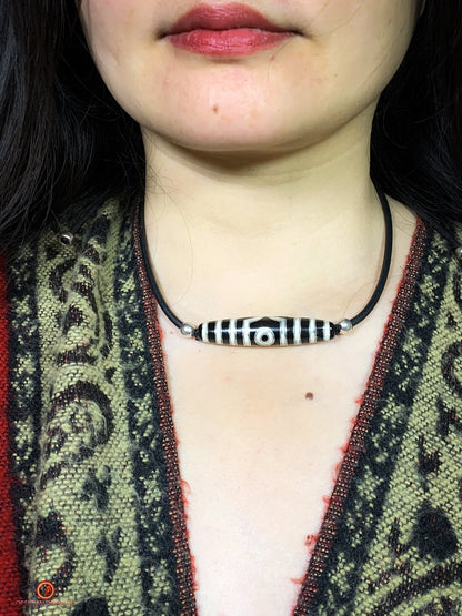 Collier Dzi à 3 Yeux Authentique – Intuition et Sagesse - obsidian dragons