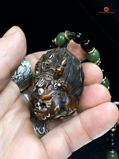 Collier bouddhiste tibétain rare - Pendentif Mahakala | obsidian dragons