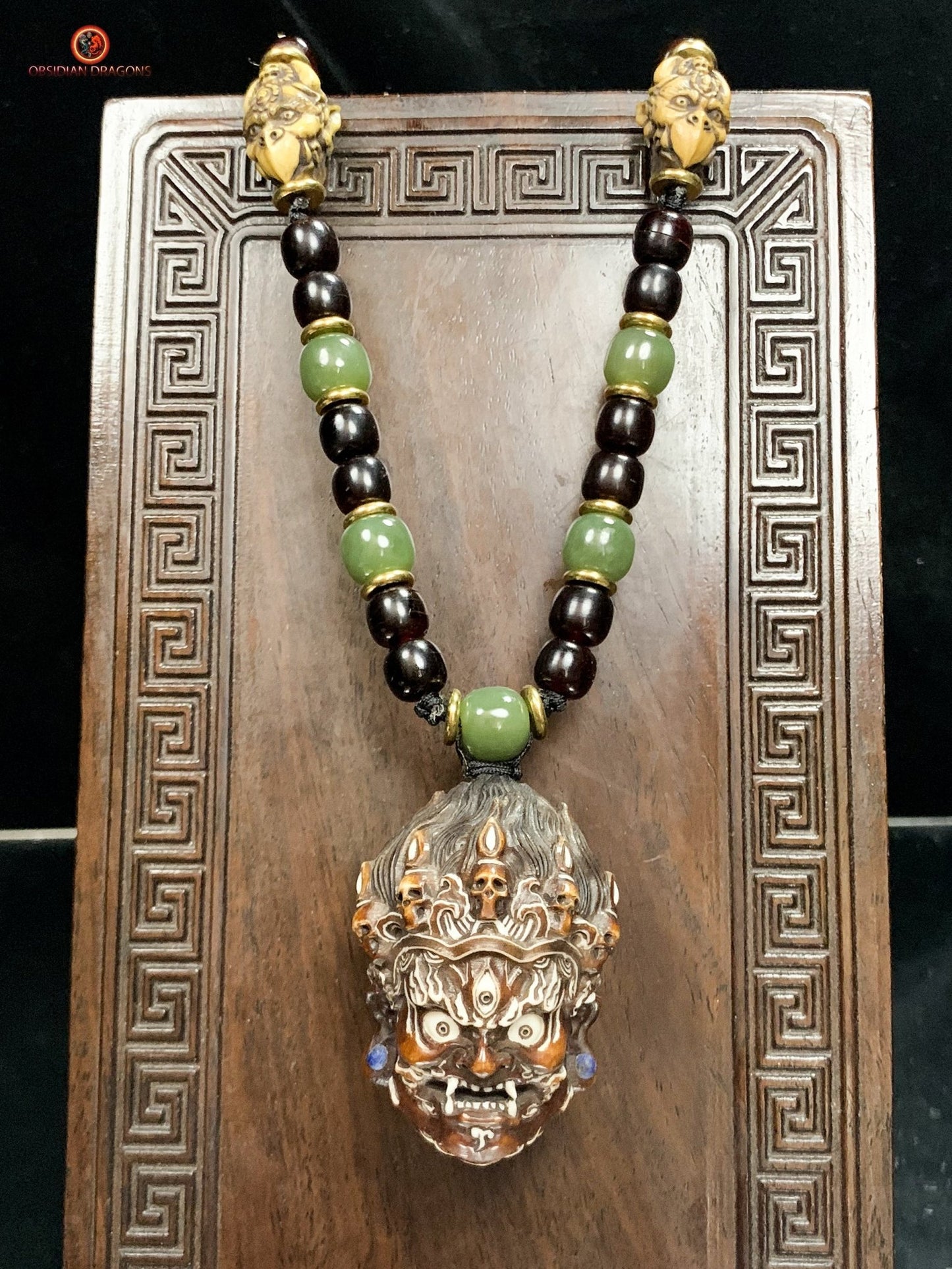 Collier bouddhiste tibétain rare - Pendentif Mahakala | obsidian dragons