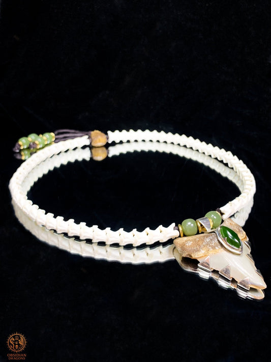 Collier dent de mégalodon – vertèbres de serpent – Esprit chaman | obsidian dragons