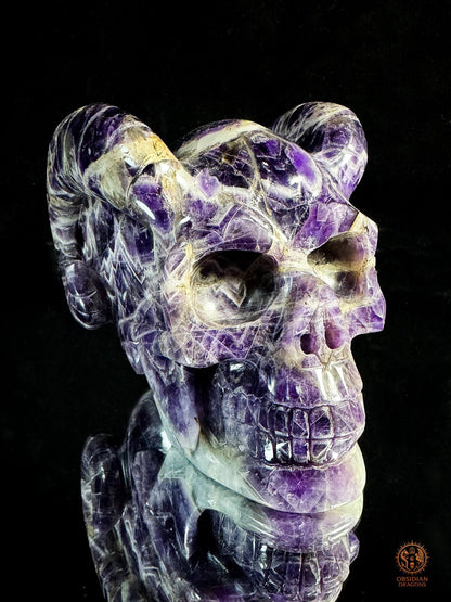 Crâne Cornu en Améthyste Chevron – Totem des Dieux Anciens | obsidian dragons