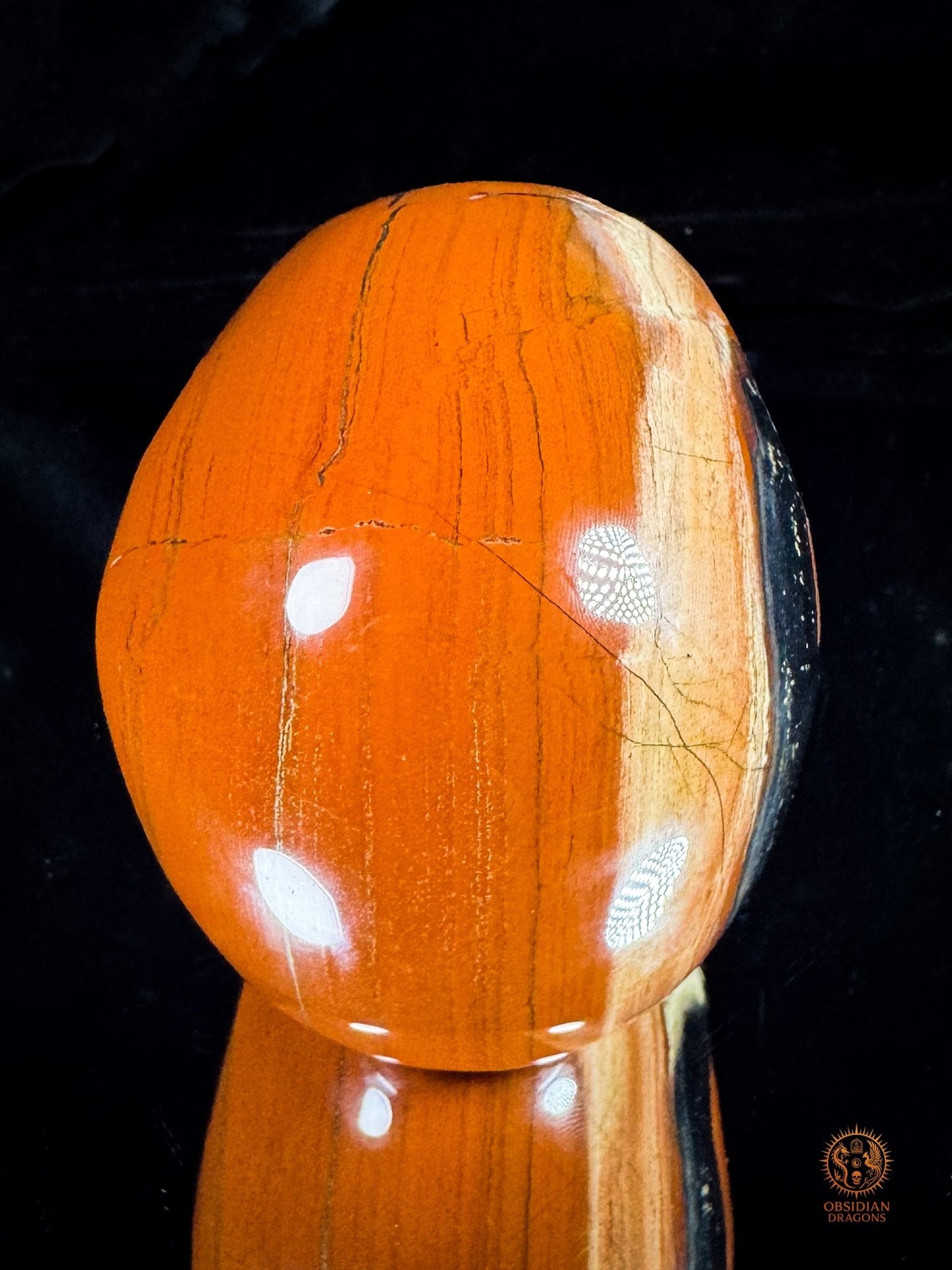 Crâne en Jaspe Rouge – Sculpture en Pierre Naturelle – Pièce Unique | obsidian dragons