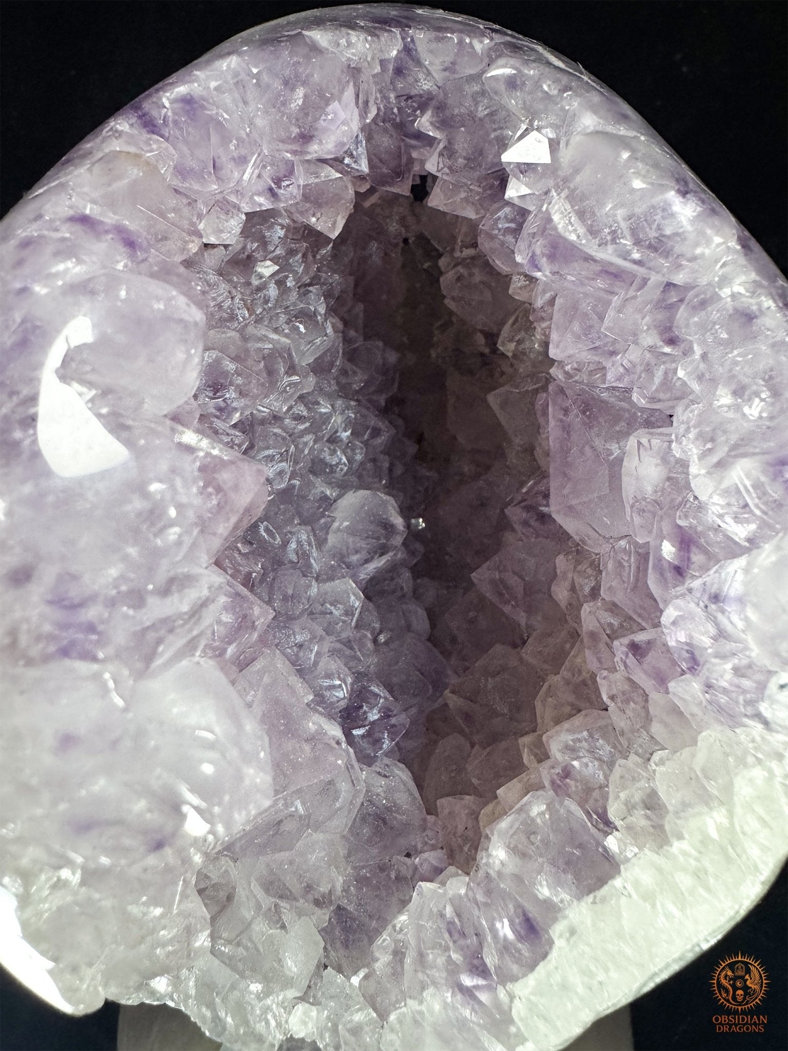 Crâne en géode d’améthyste naturelle XXL – Pièce maîtresse | obsidian dragons