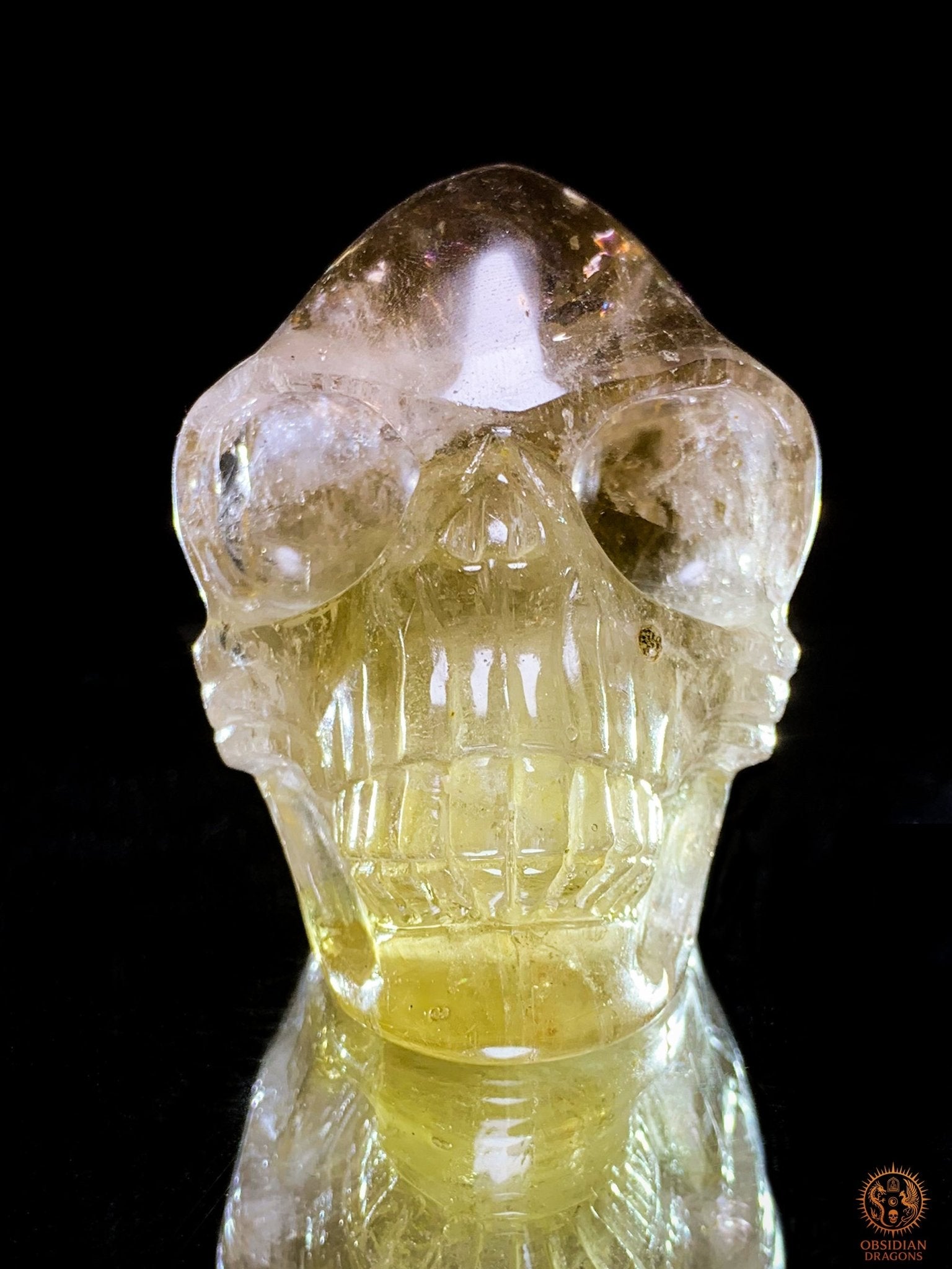Crâne de Cristal Alien en Quartz Fumé – Reflets Arc-en-Ciel | obsidian dragons